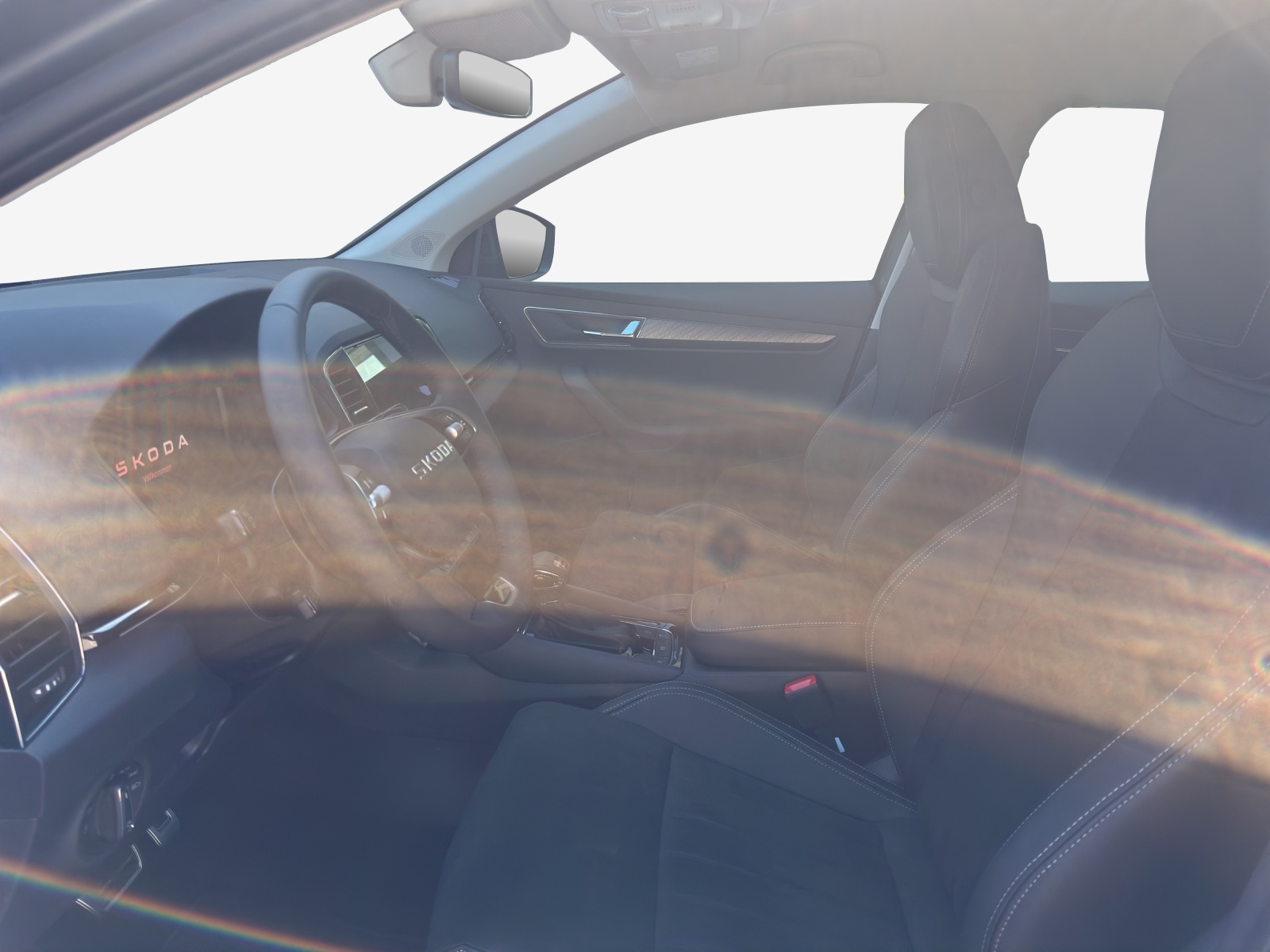 SKODA Karoq 2.0 TDI CR Dynamic 4x4 DSG-image-7