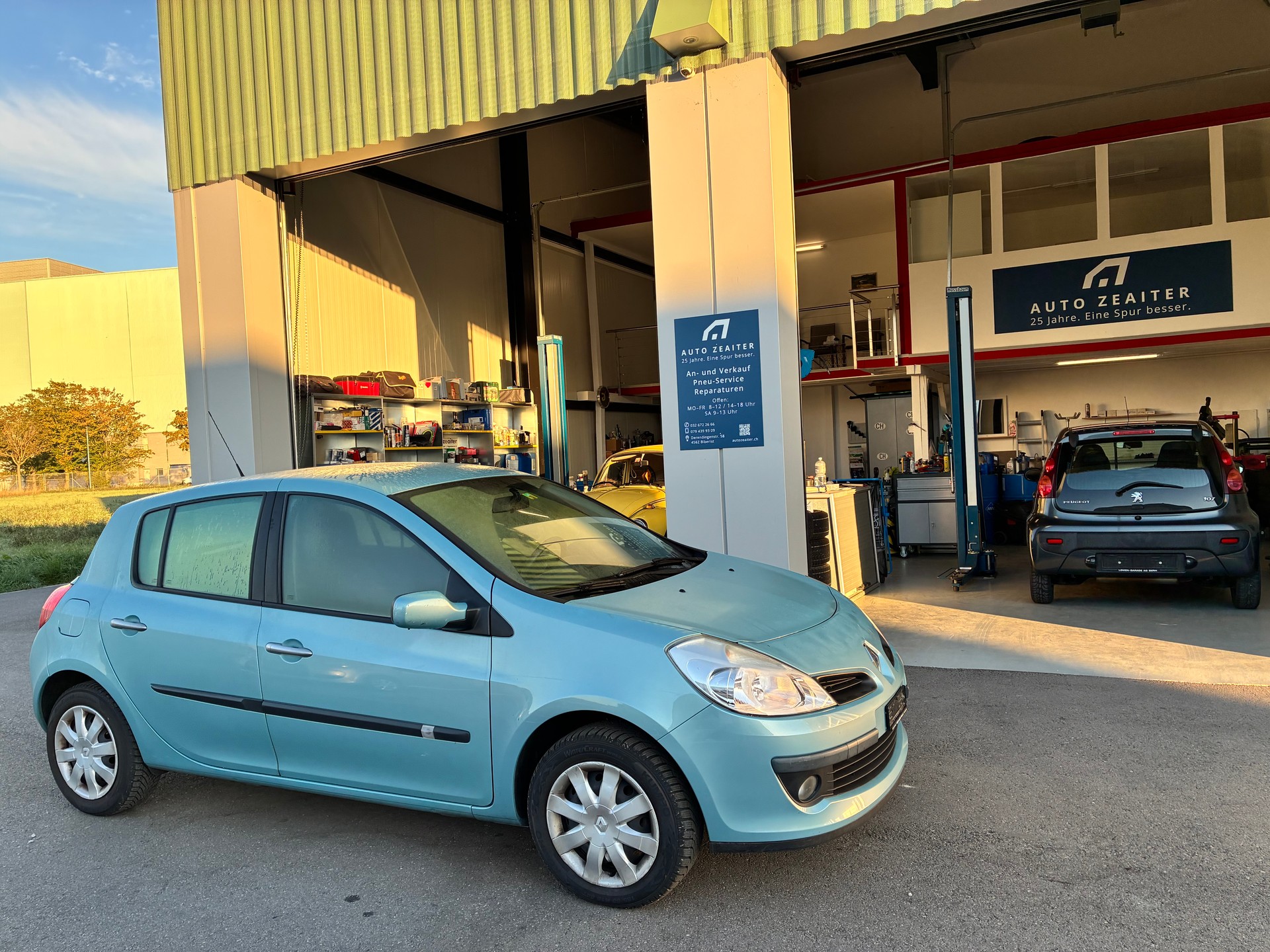 RENAULT Clio 1.6 16V Exception Automatic-image-1