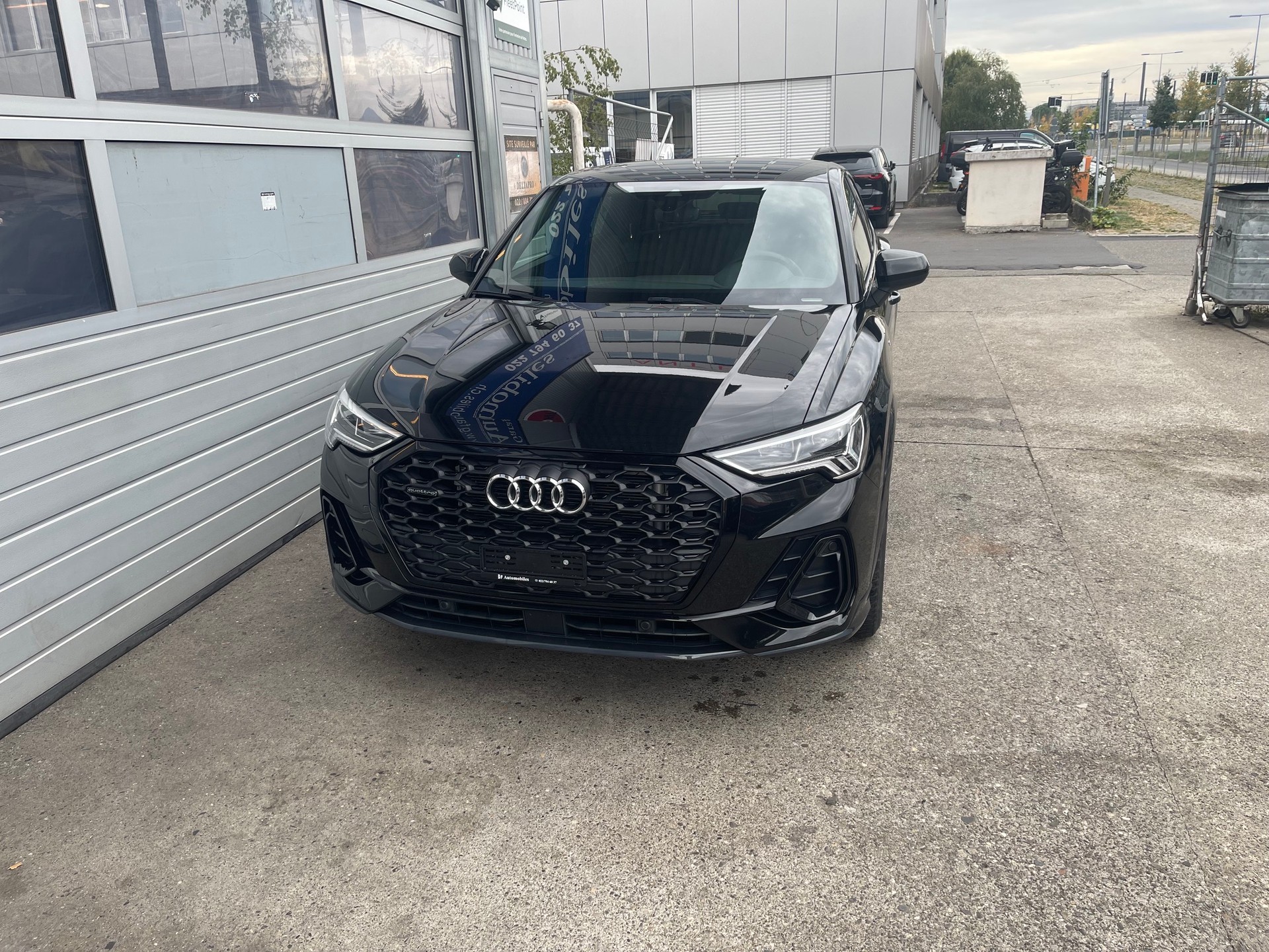 AUDI Q3 Sportback 40 TDI S line quattro S-tronic-image-1