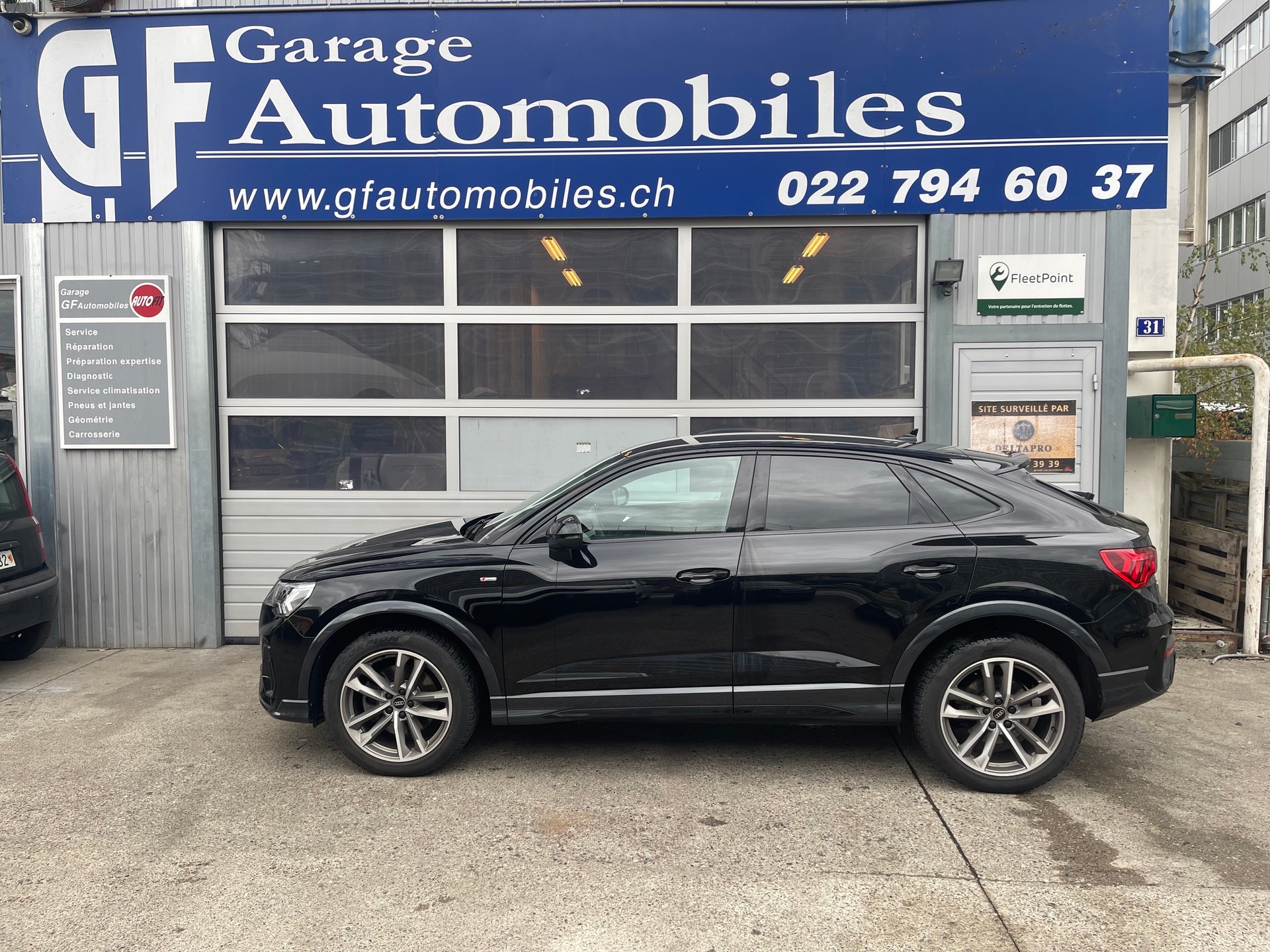 AUDI Q3 Sportback 40 TDI S line quattro S-tronic-image-0