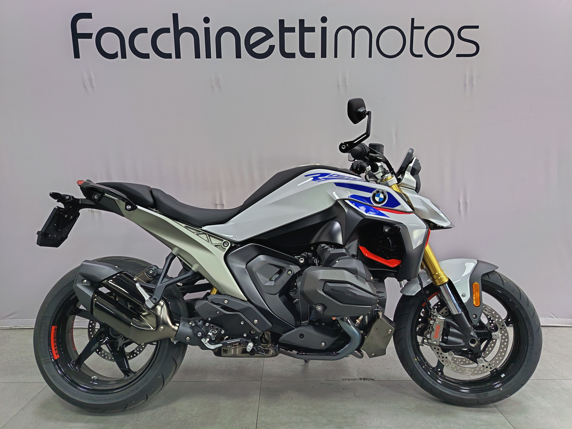 BMW R 1300 R Performance