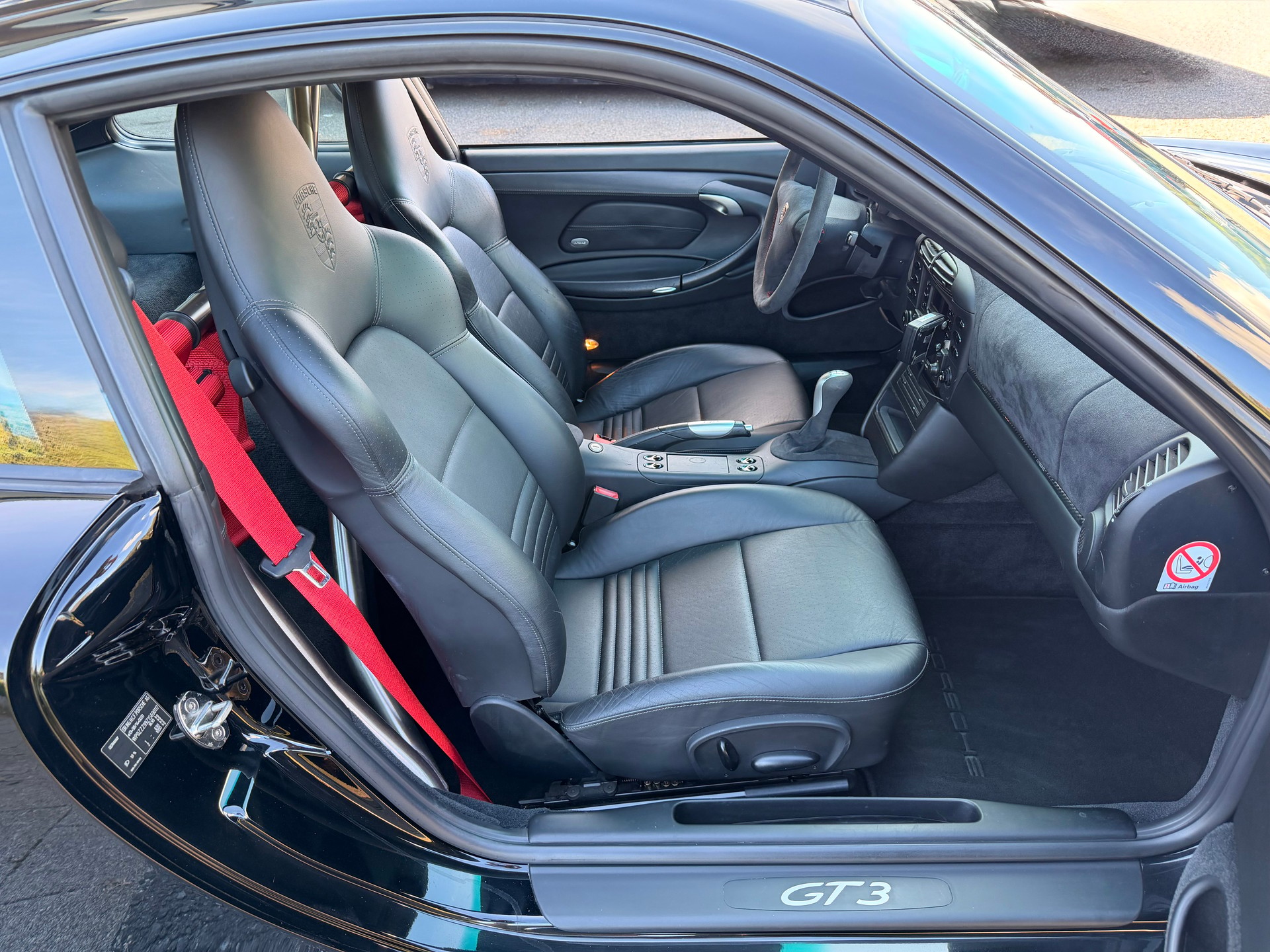 PORSCHE 911 GT3-image-14