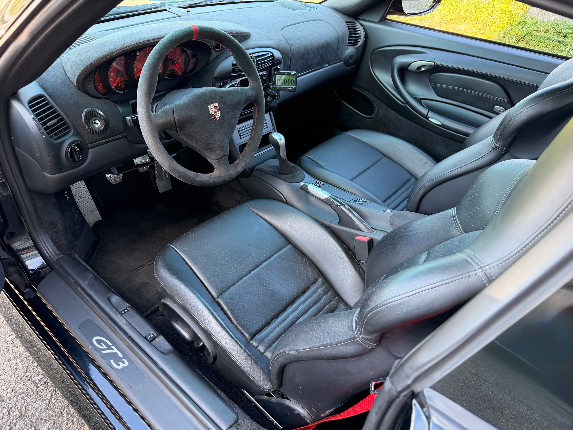 PORSCHE 911 GT3-image-8