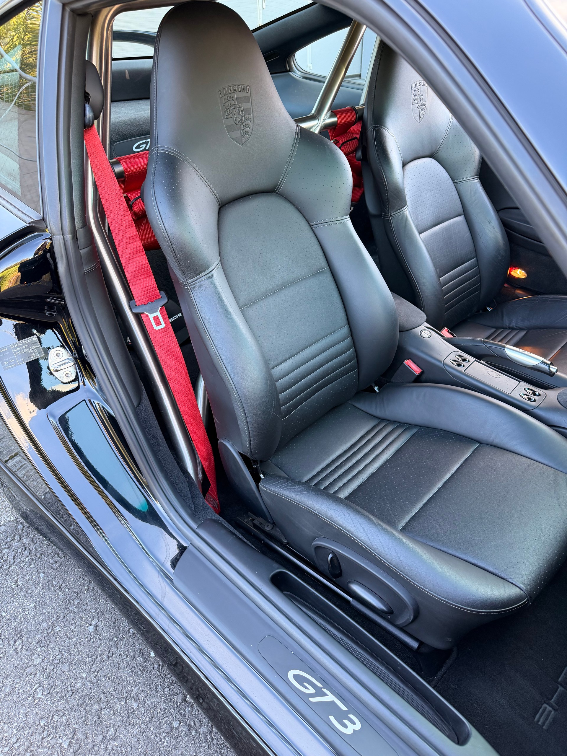 PORSCHE 911 GT3-image-15