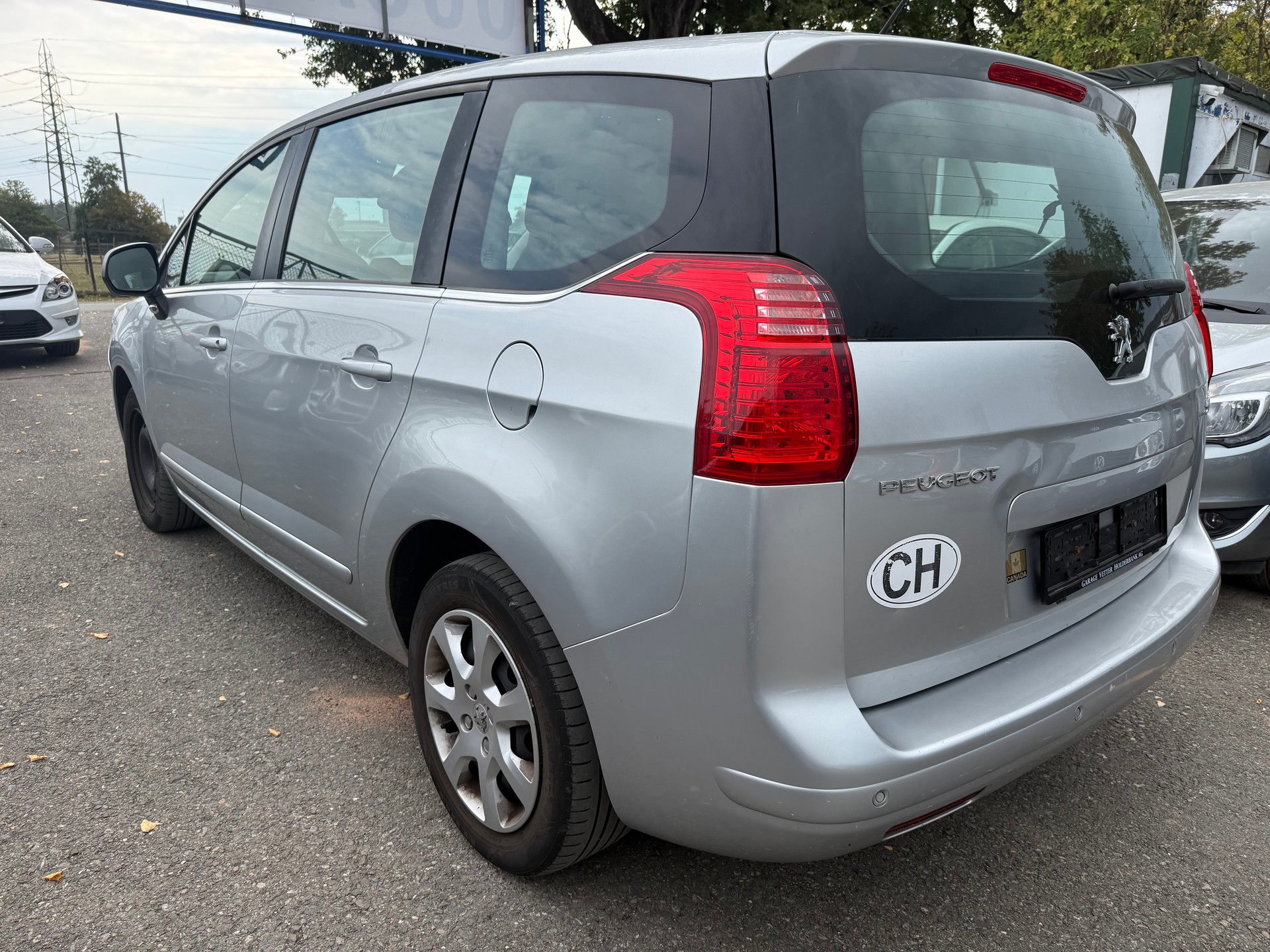 PEUGEOT 5008 1.6 16V T Active-image-3