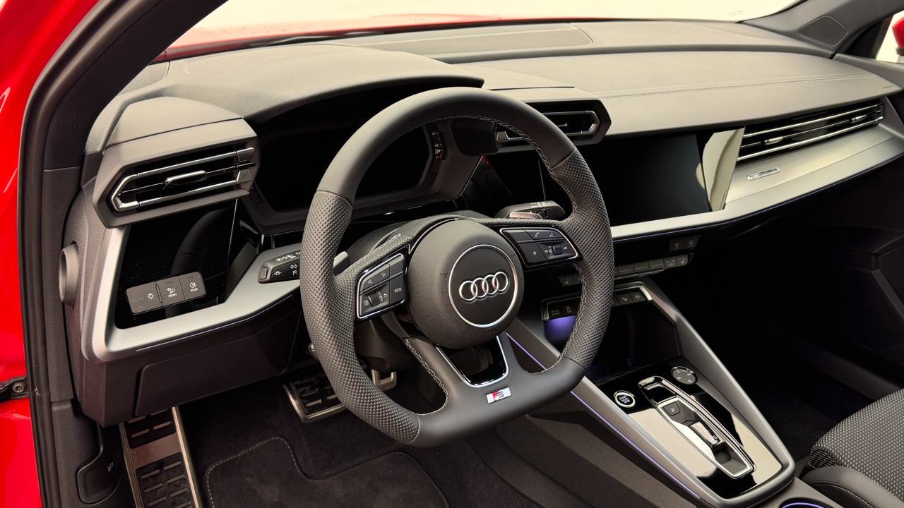 AUDI A3 Sportback TFSI 110 kW S line S tronic-image-6