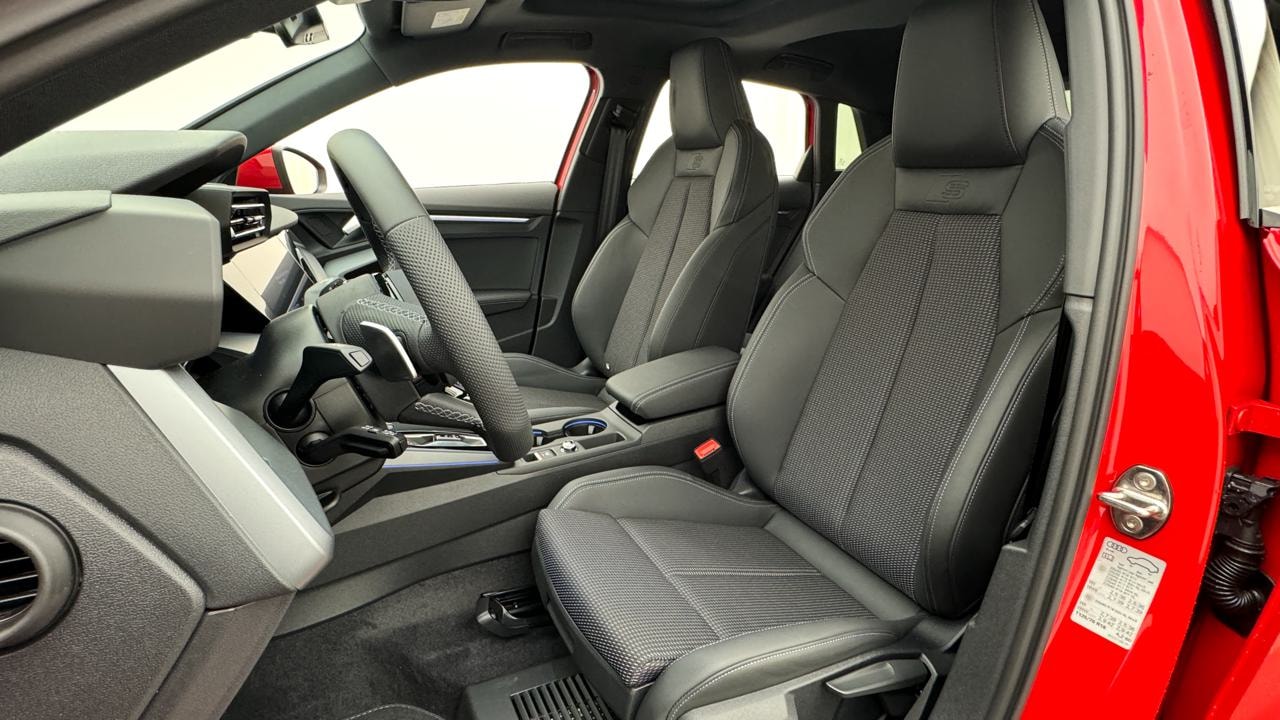 AUDI A3 Sportback TFSI 110 kW S line S tronic-image-4