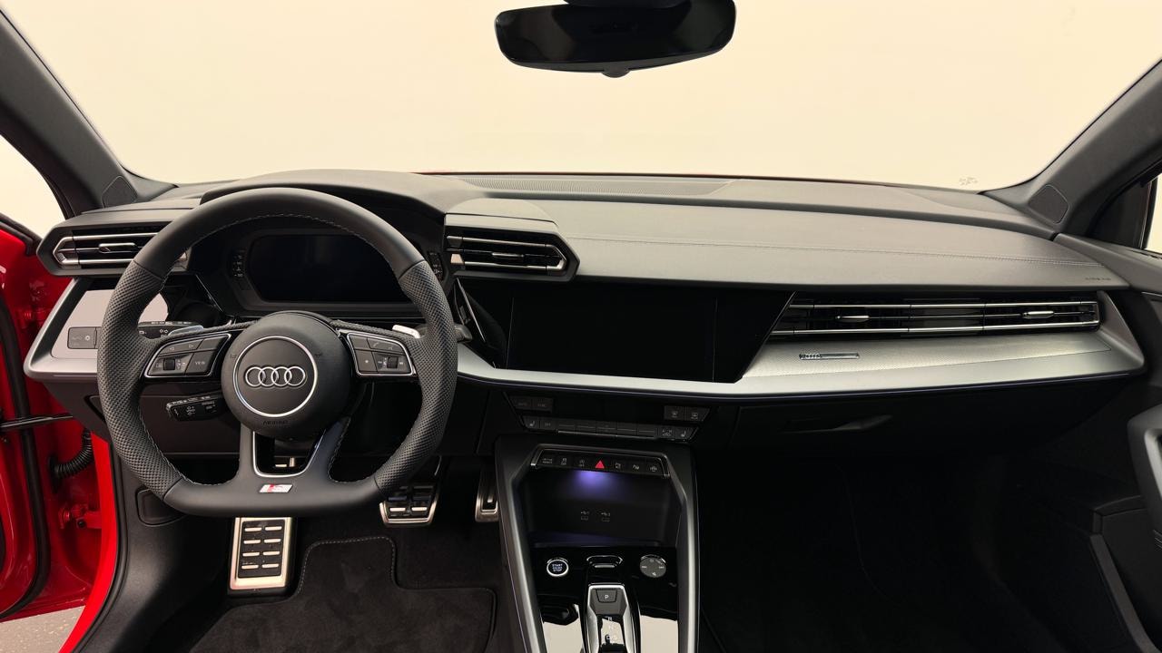AUDI A3 Sportback TFSI 110 kW S line S tronic-image-5