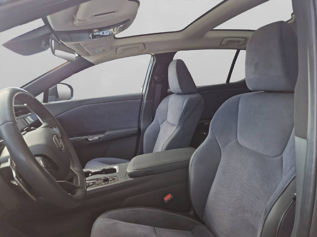 LEXUS RZ 450e Excellence 46798/028-image-8
