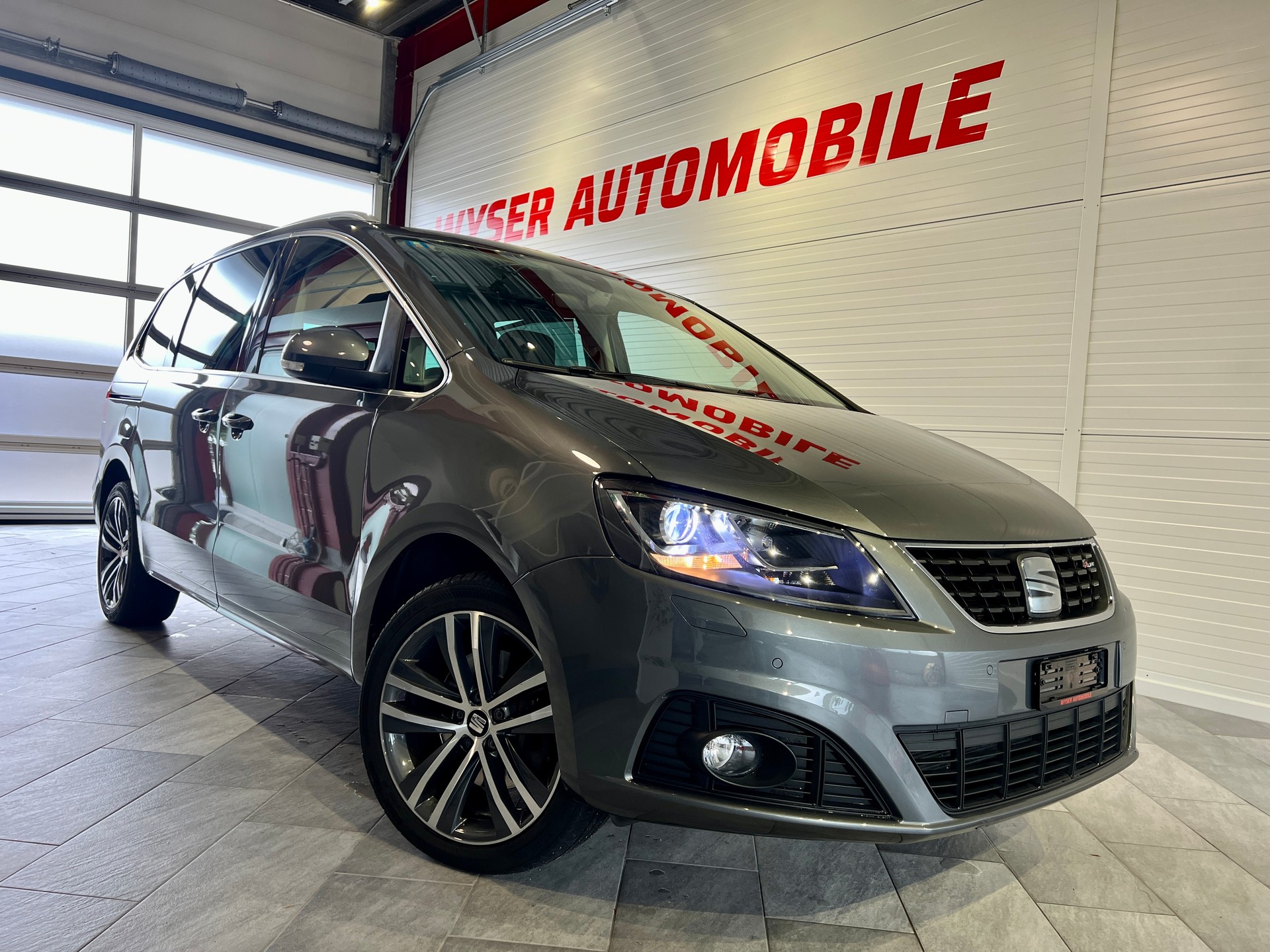 SEAT Alhambra 2.0 TDI Hola FR 4Drive-image-1