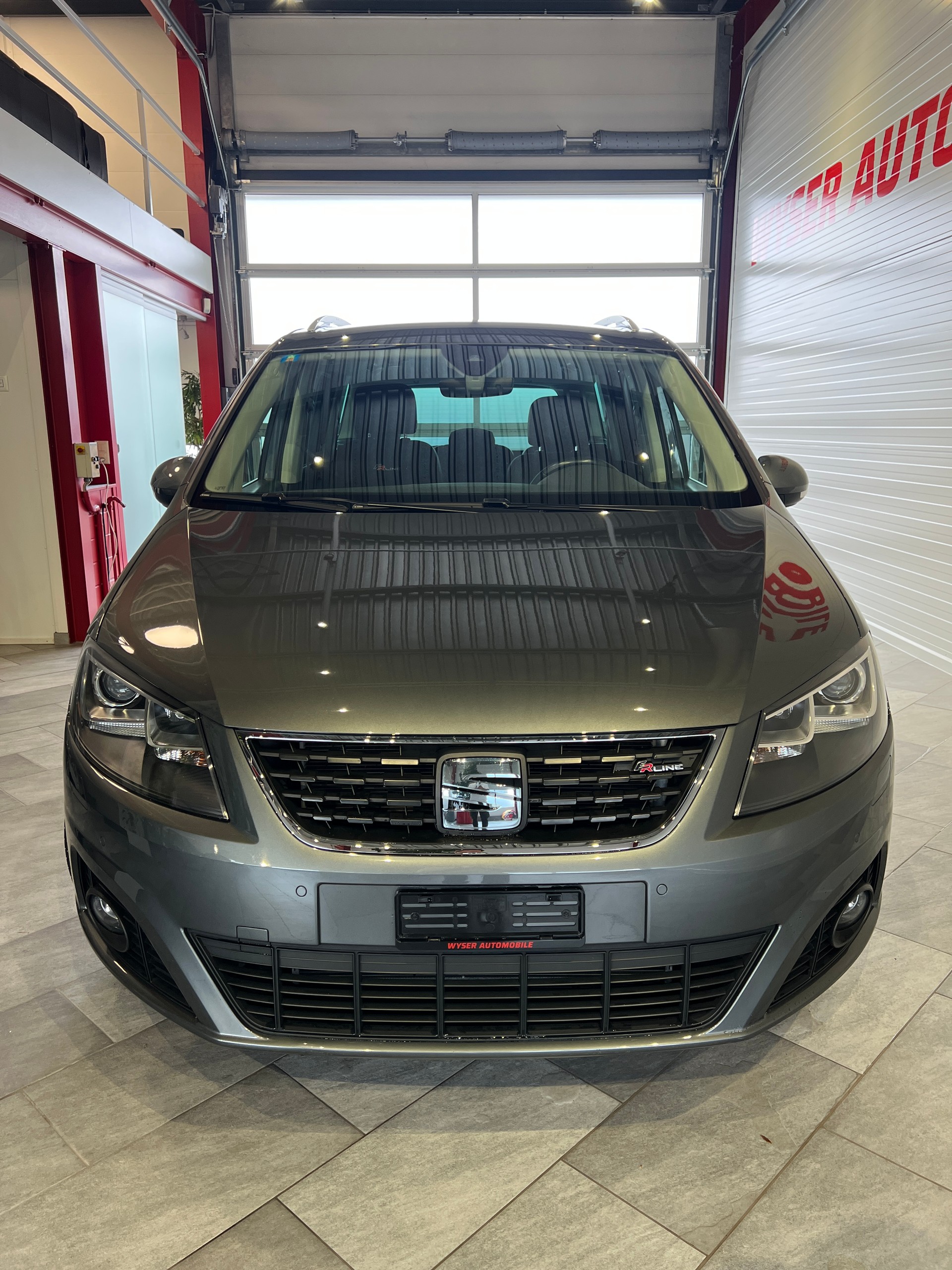 SEAT Alhambra 2.0 TDI Hola FR 4Drive-image-2