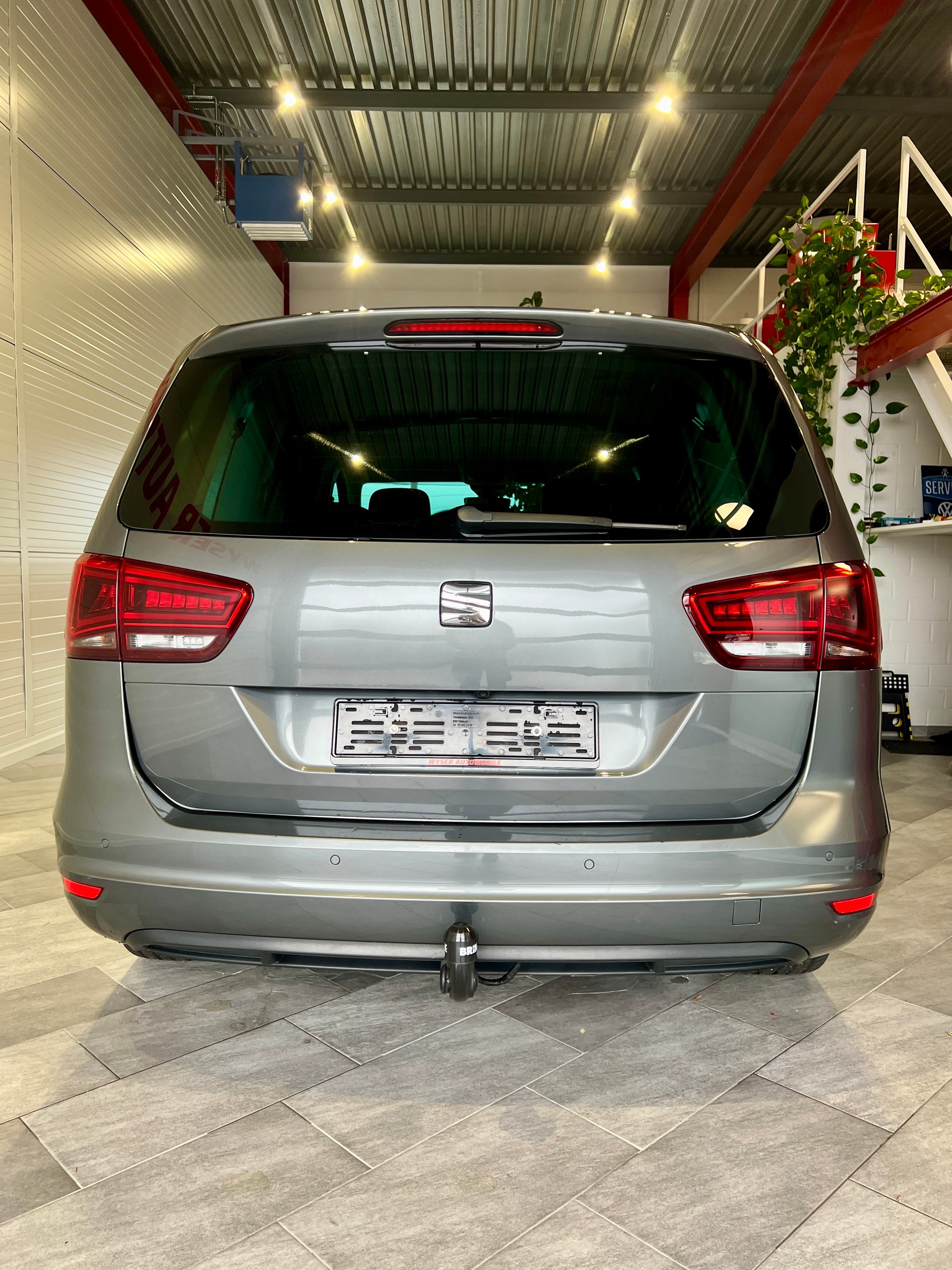 SEAT Alhambra 2.0 TDI Hola FR 4Drive-image-5