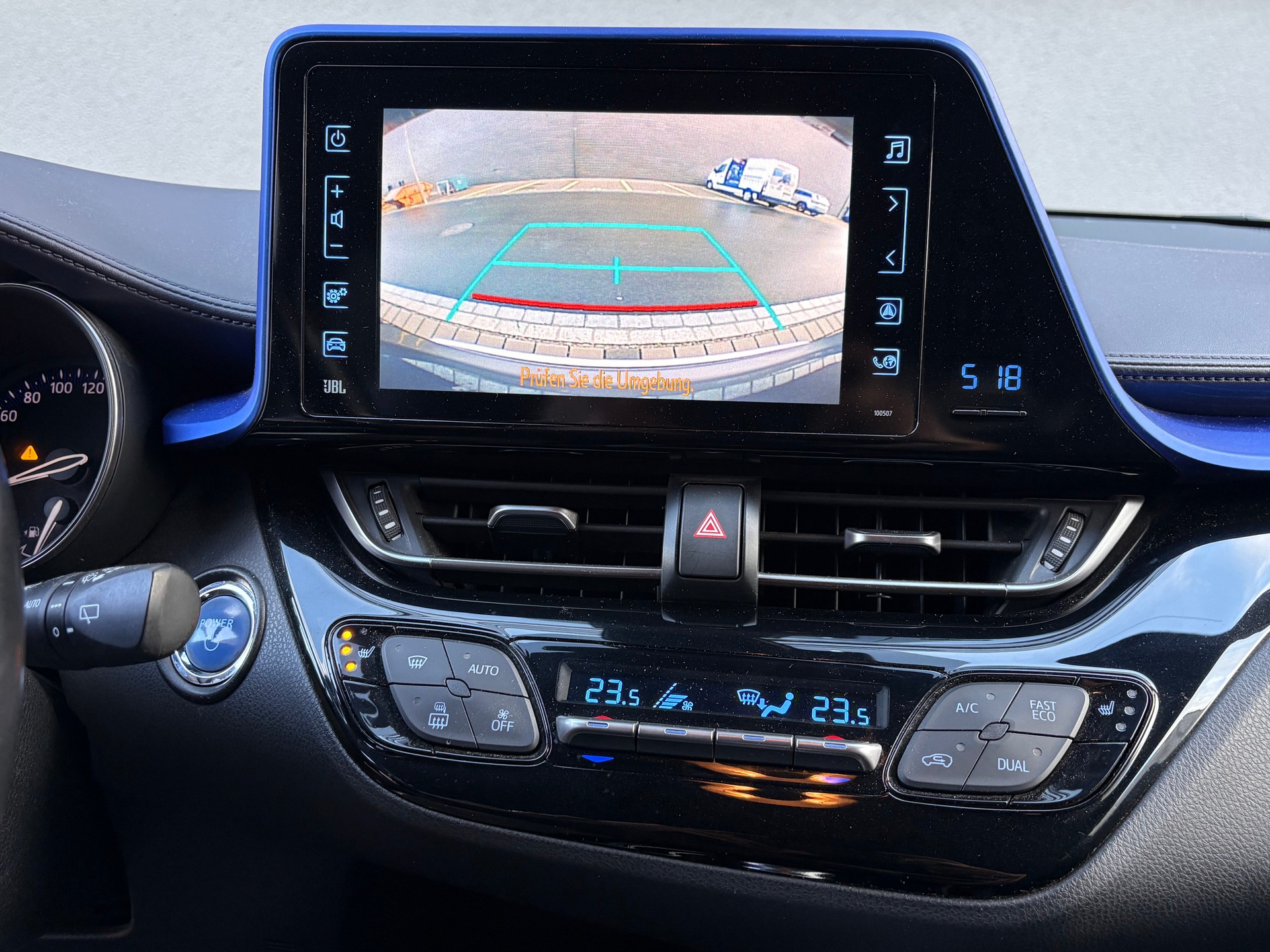 TOYOTA C-HR 1.8 HSD Style CVT frisch ab MFK | Automat-image-13