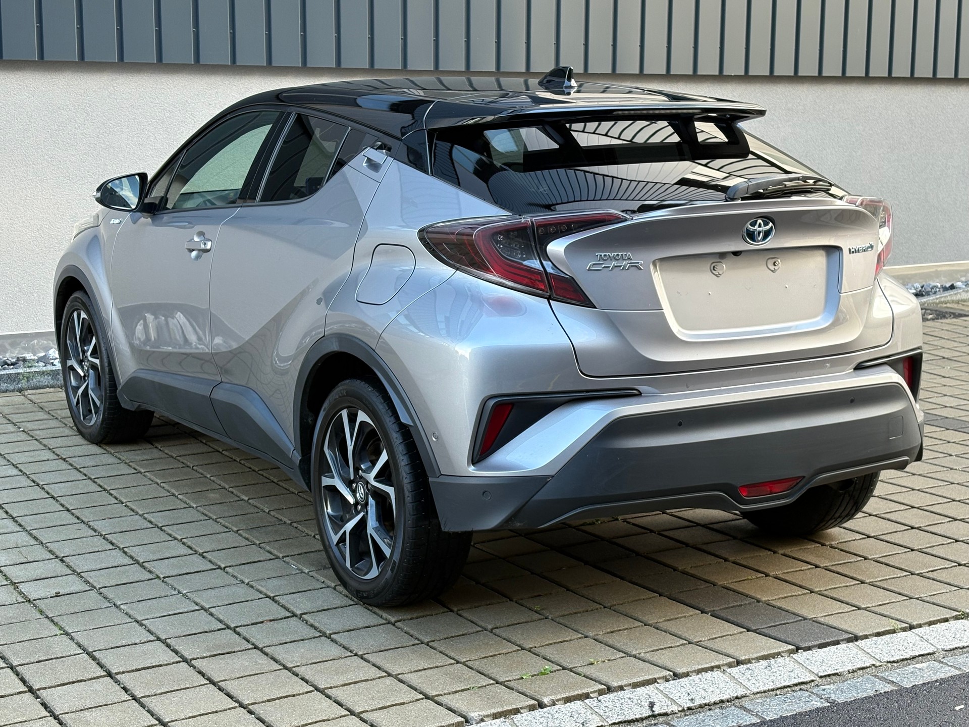 TOYOTA C-HR 1.8 HSD Style CVT frisch ab MFK | Automat-image-6