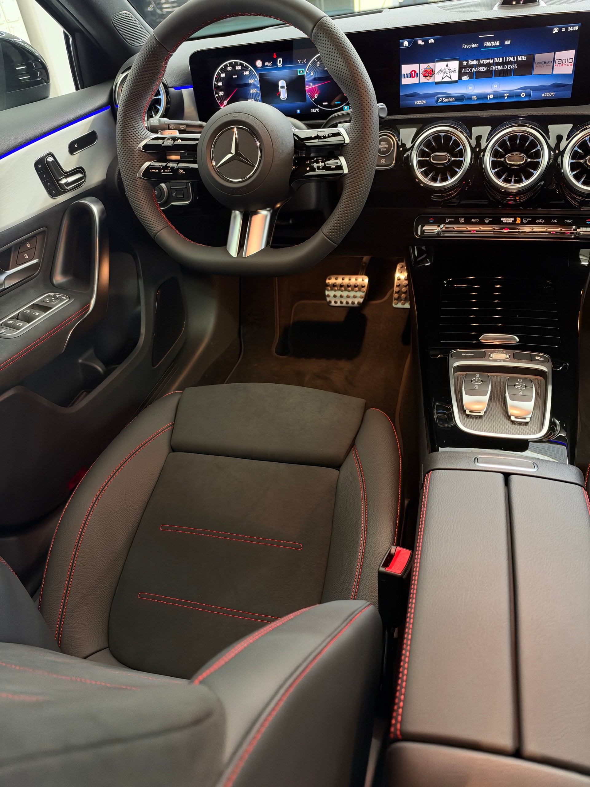 MERCEDES-BENZ A 200 Night Star-image-14