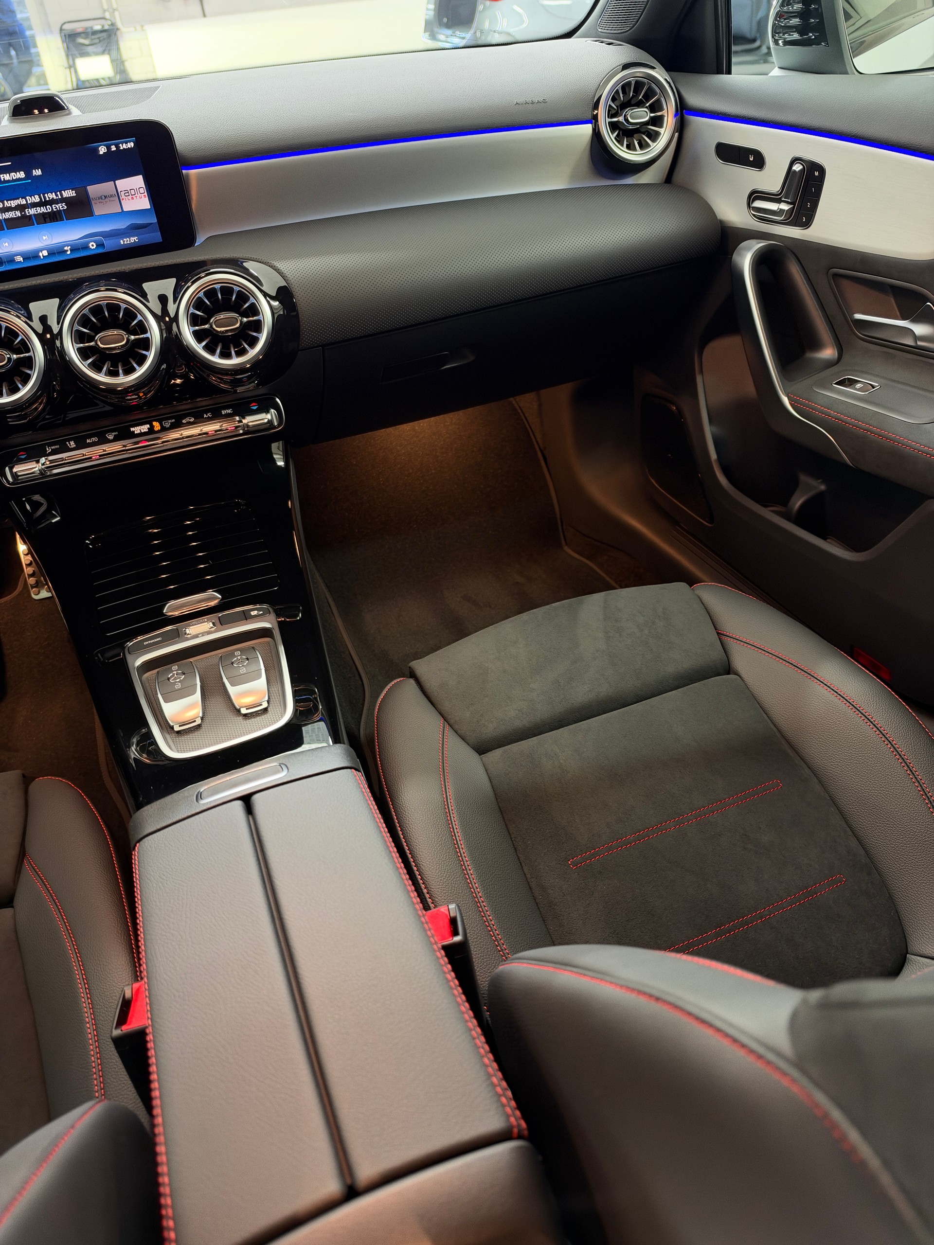 MERCEDES-BENZ A 200 Night Star-image-15