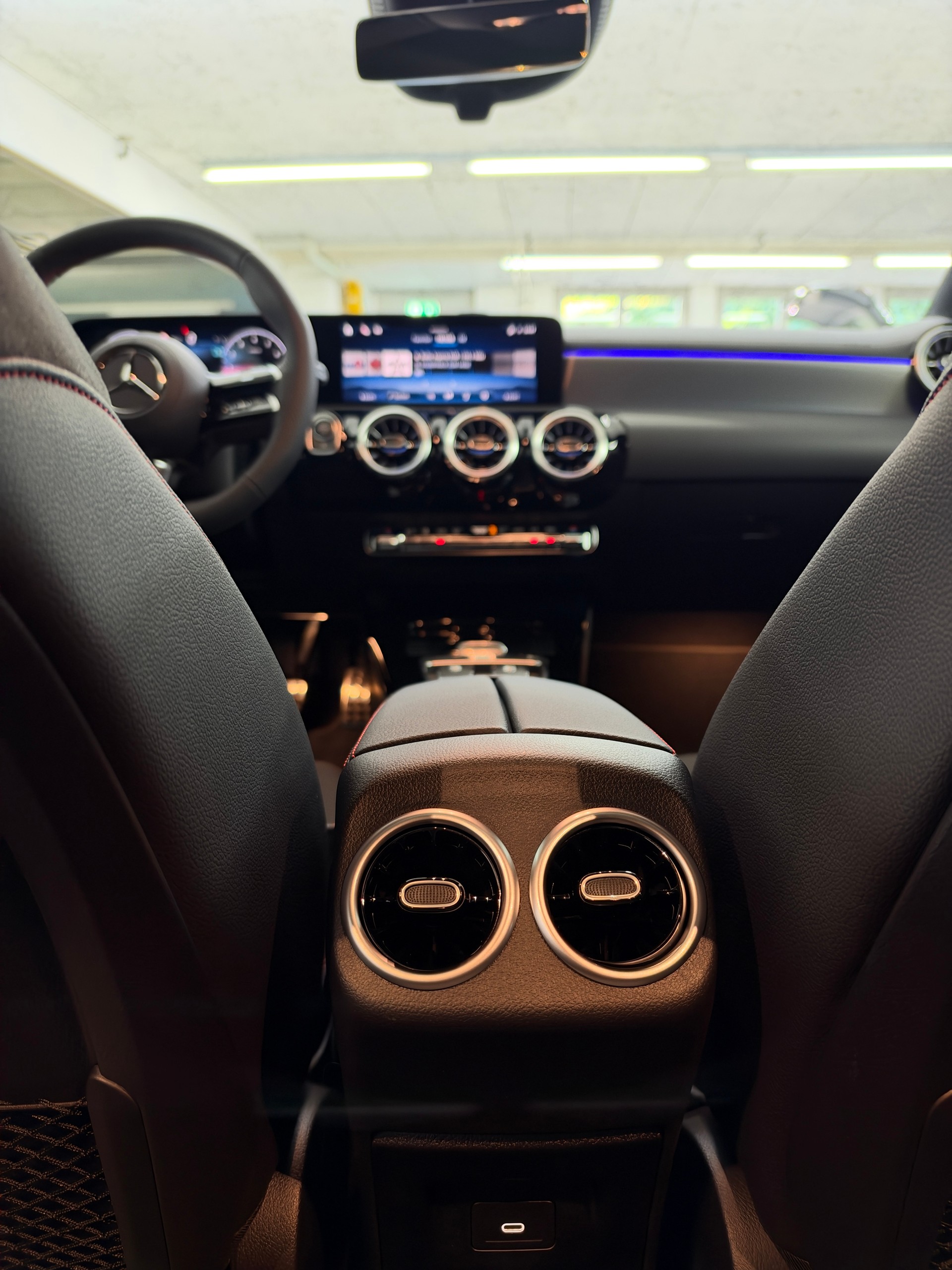 MERCEDES-BENZ A 200 Night Star-image-12