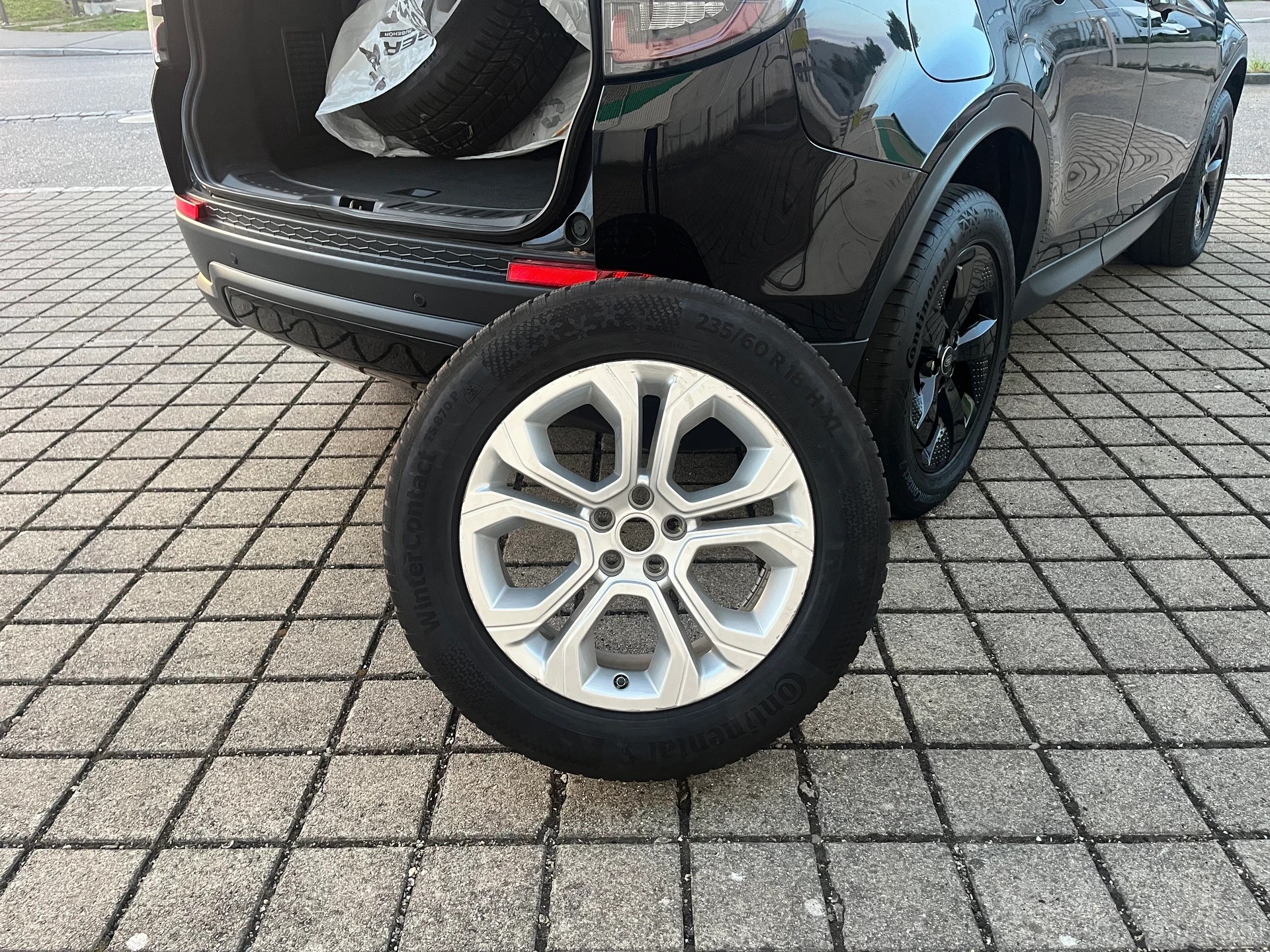 LAND ROVER Discovery Sport R Dyn. D150 2.0D I4 MHEV HSE AWD AT9-image-15