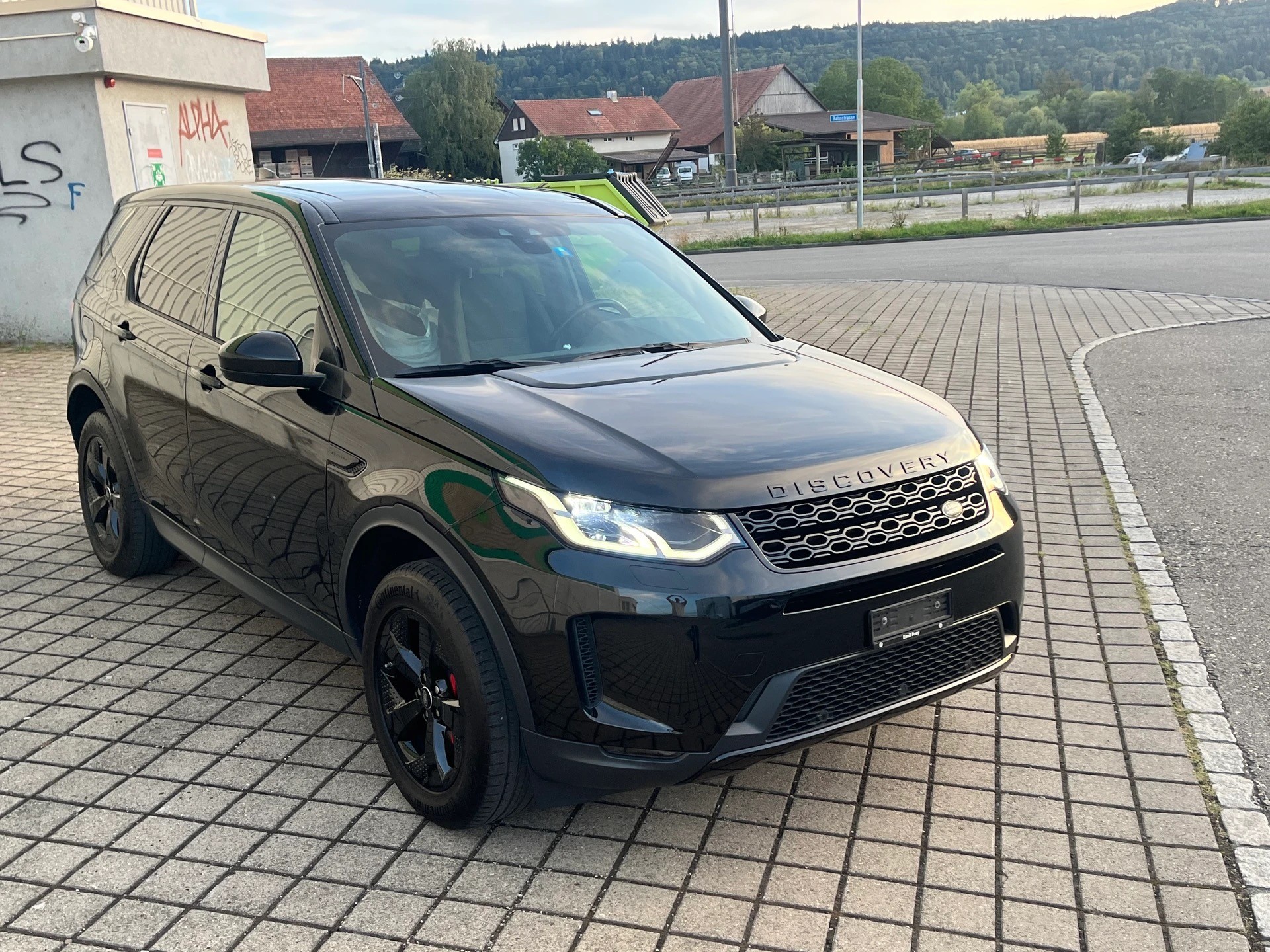 LAND ROVER Discovery Sport R Dyn. D150 2.0D I4 MHEV HSE AWD AT9-image-1