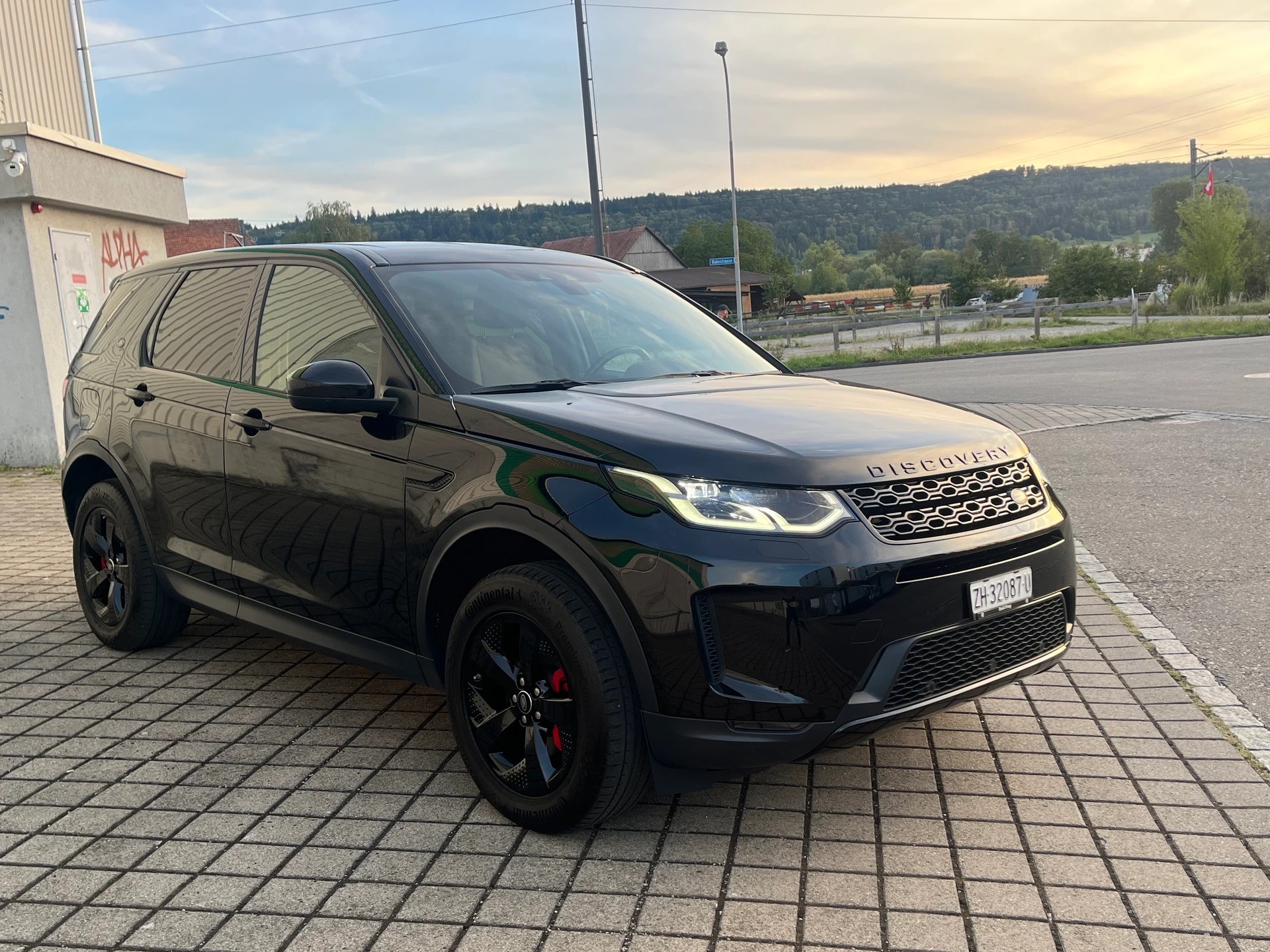 LAND ROVER Discovery Sport R Dyn. D150 2.0D I4 MHEV HSE AWD AT9-image-4