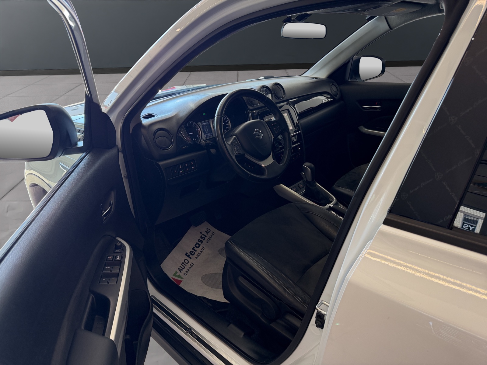 SUZUKI Vitara 1.6 TD Sergio Cellano Top TCSS-image-25