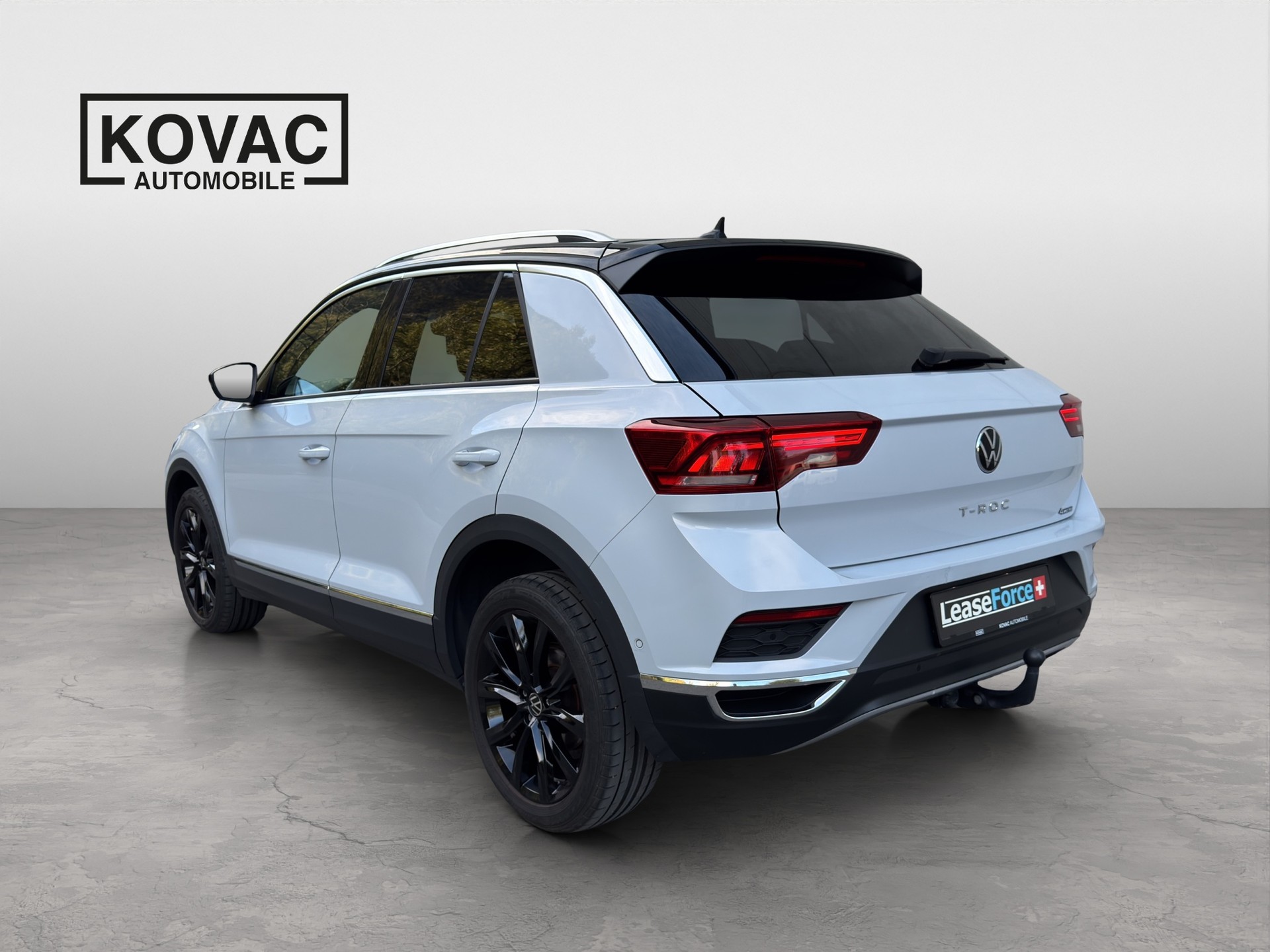 VW T-Roc 2.0 TSI Sport DSG 4Motion-image-2
