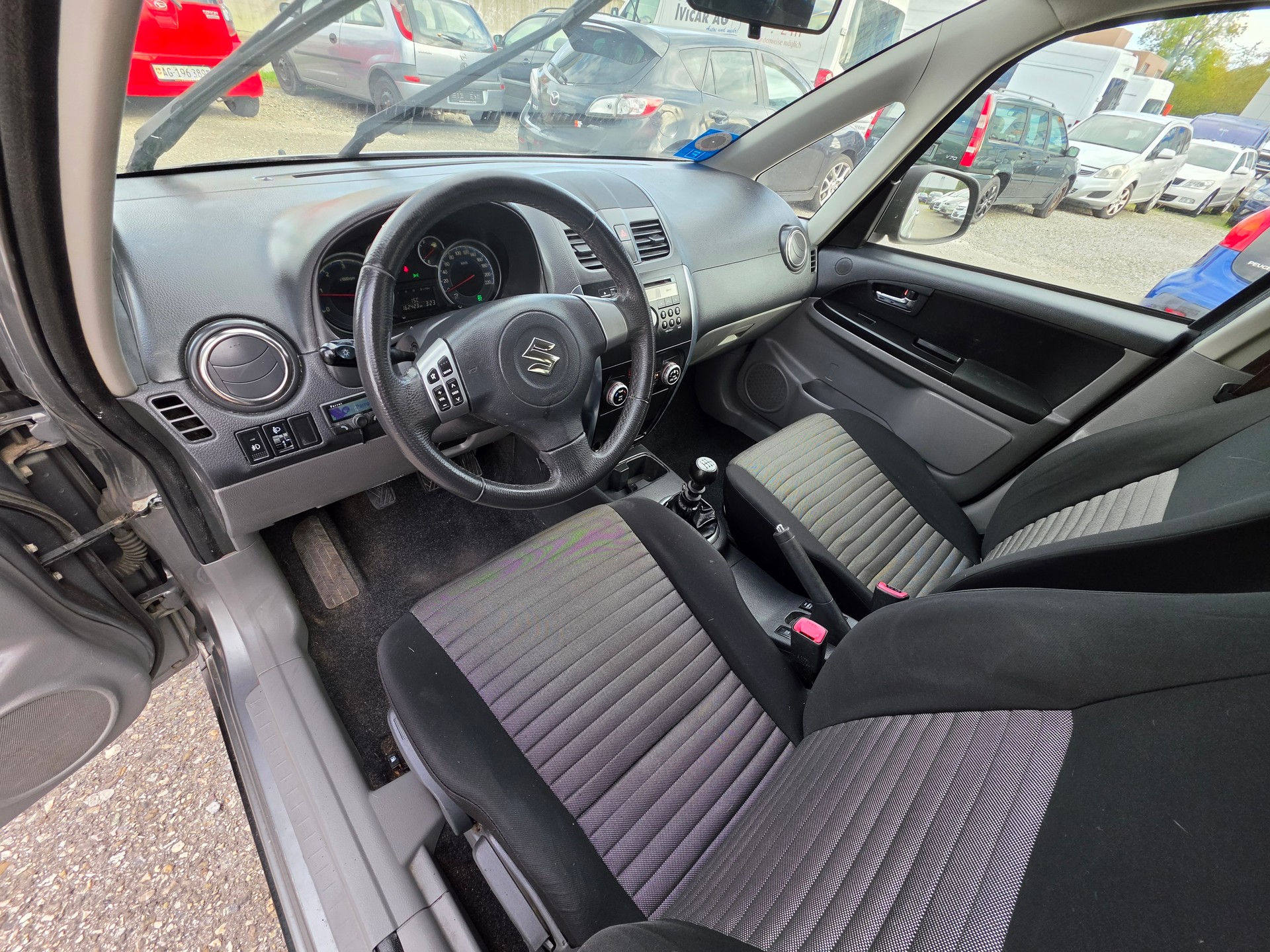 SUZUKI SX4 2.0 TD GL Top 4WD-image-7