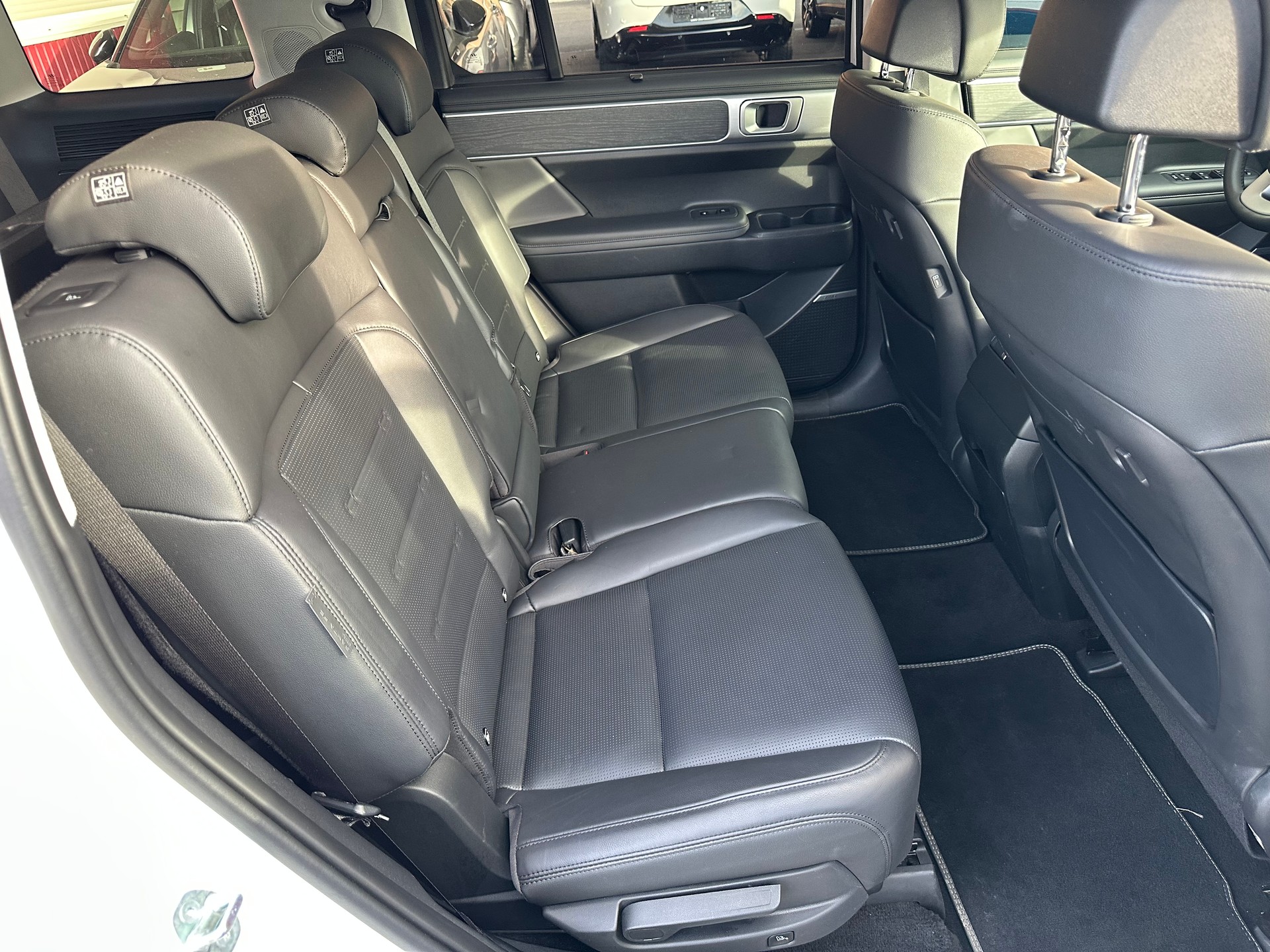 HYUNDAI Santa Fe 1.6 T-GDi PHEV Vertex 7P 4WD Automatic-image-12