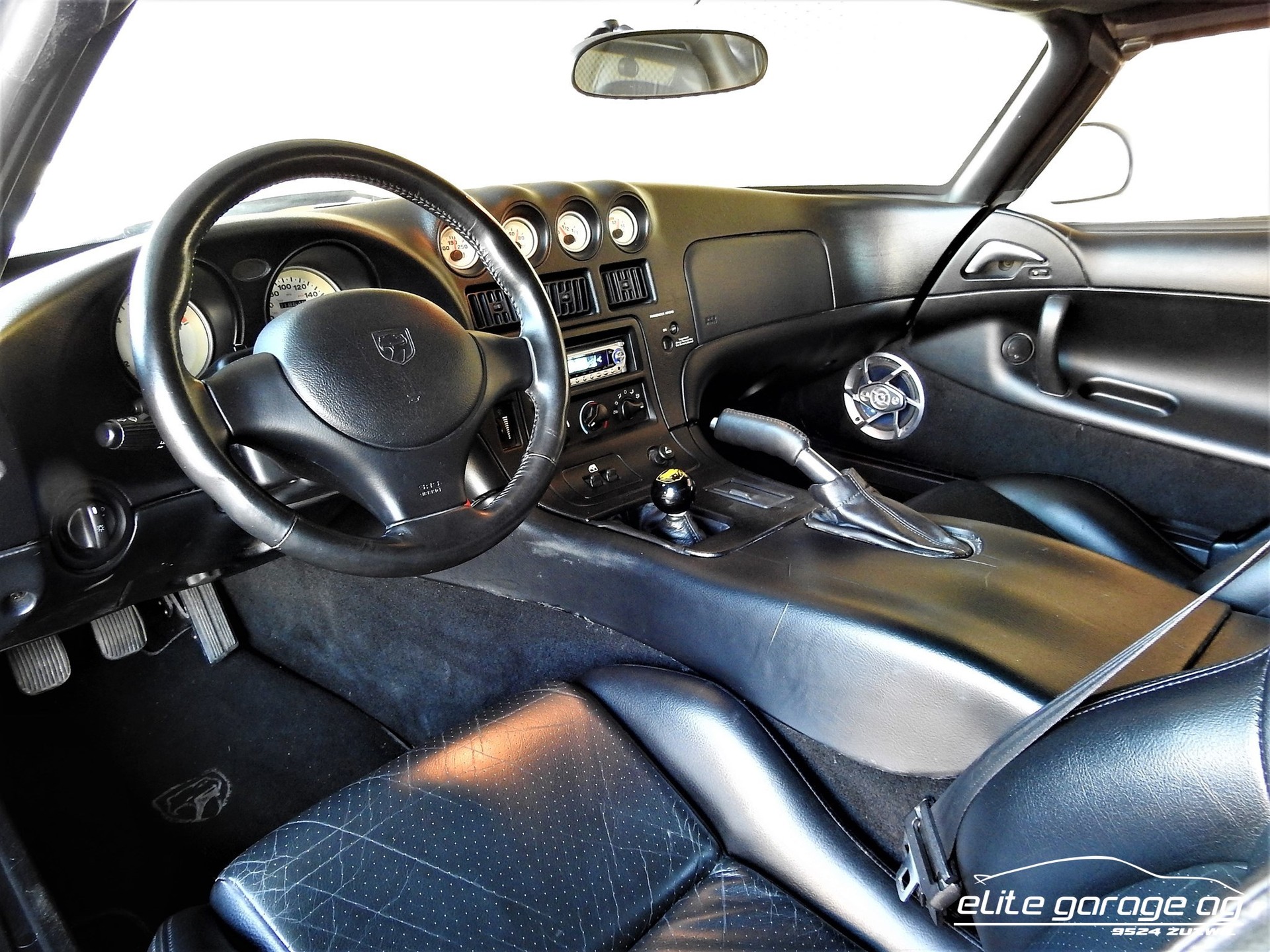 DODGE VIPER RT/10-image-7