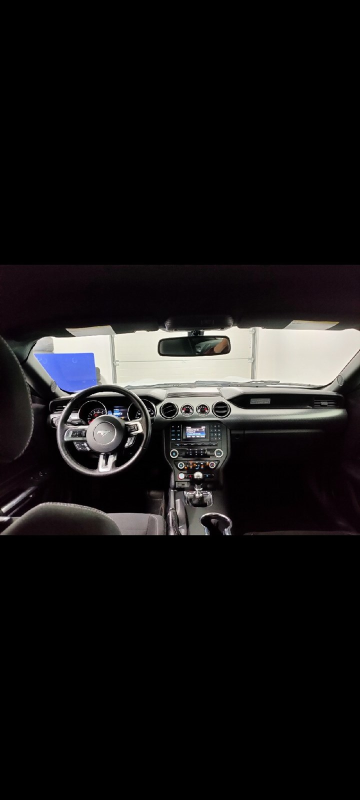 FORD Mustang Fastback 5.0 V8 GT-image-6