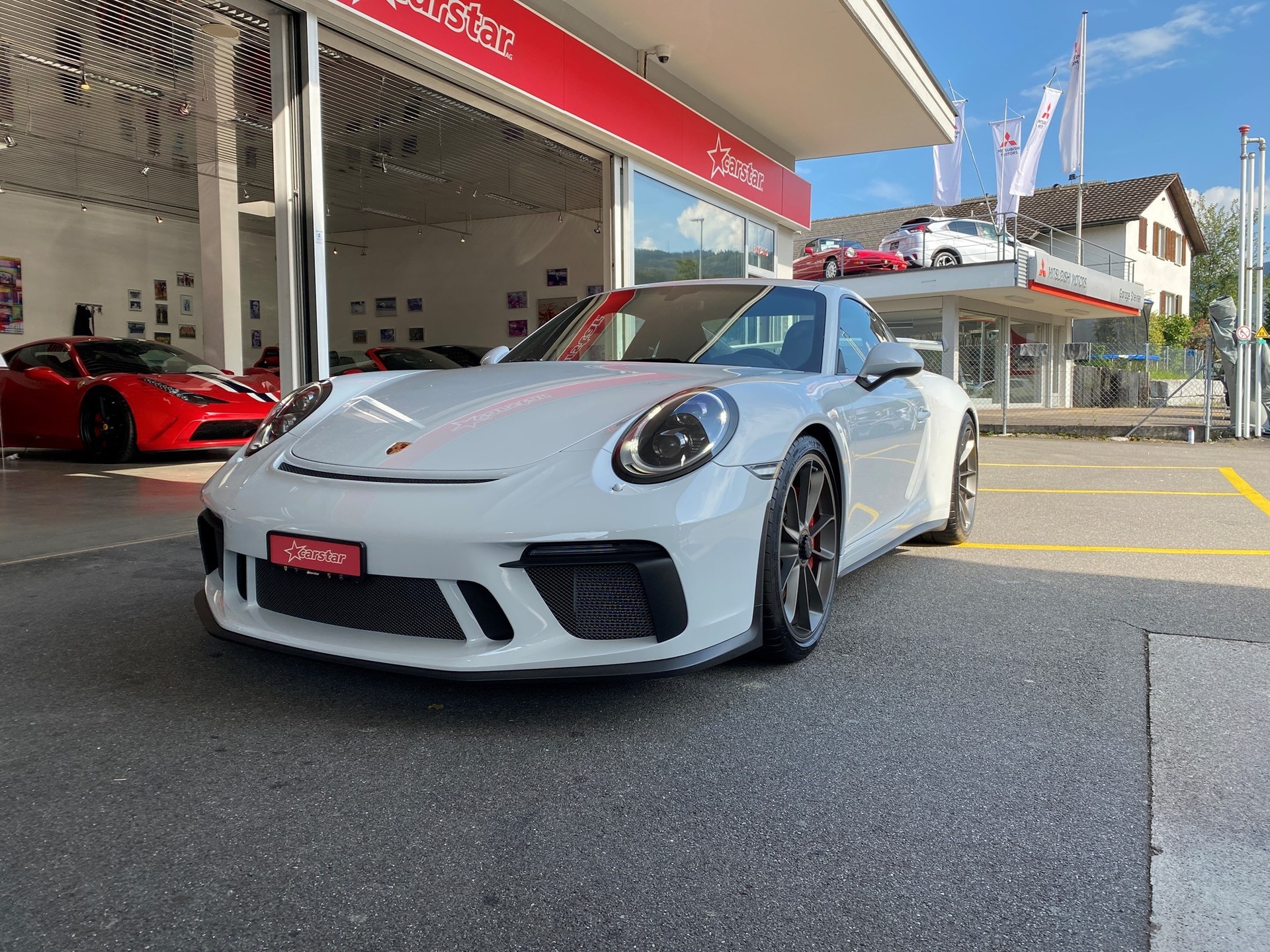 PORSCHE 911 GT3-image-1
