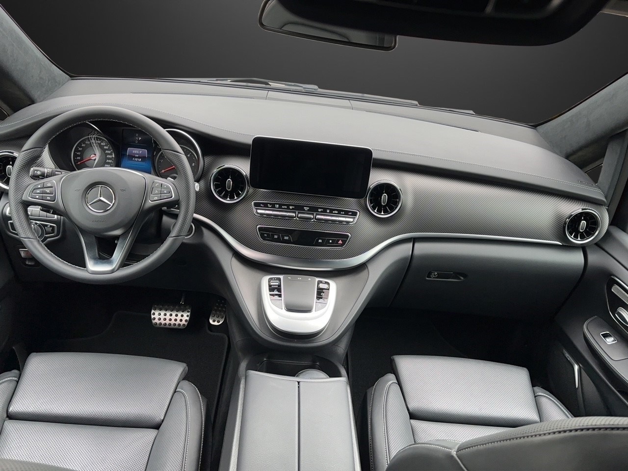 MERCEDES-BENZ V 300 d lang Exclusive 4Matic 9G-Tronic-image-8