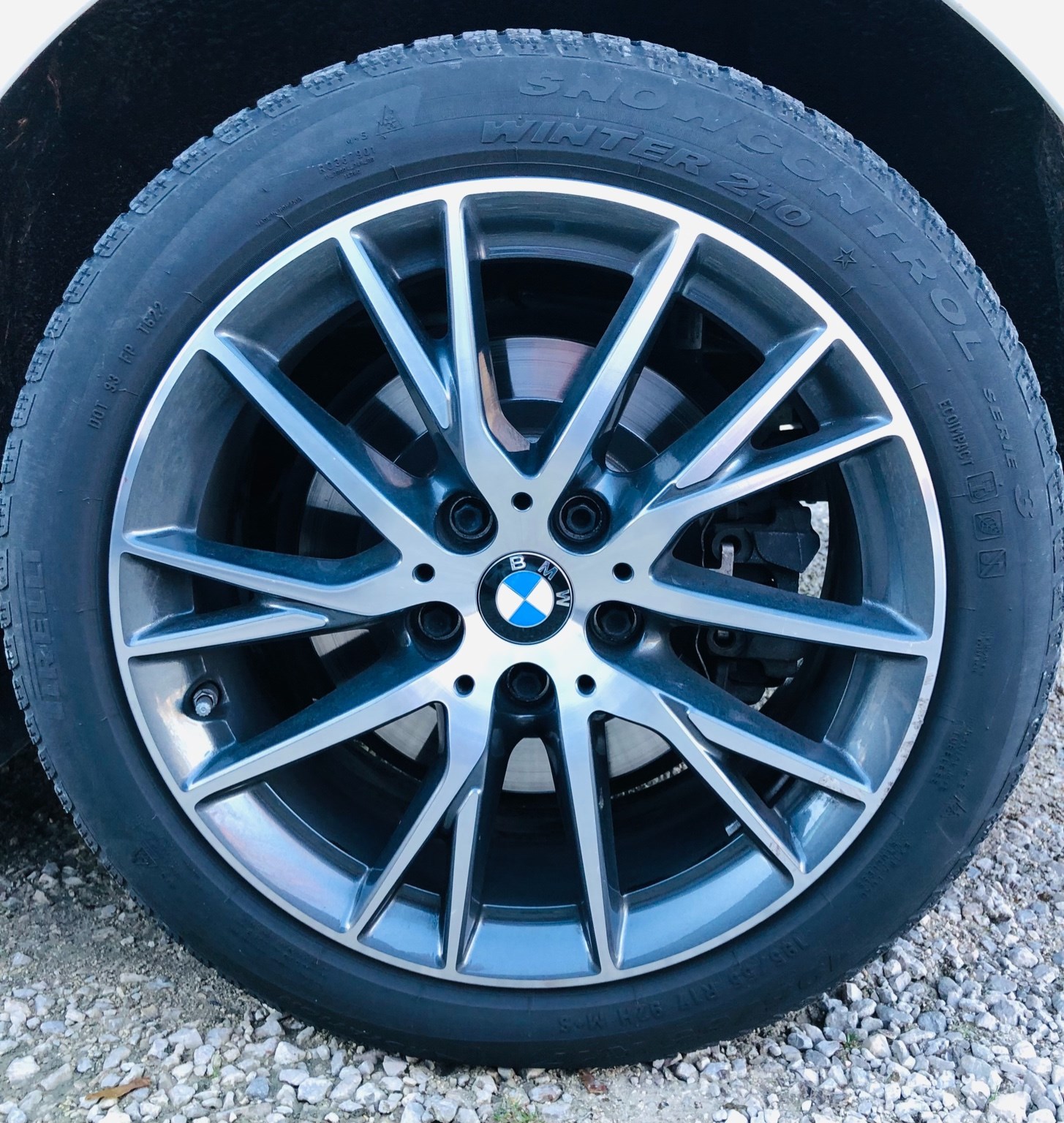 BMW 225i xDrive Active Tourer Steptronic-image-12
