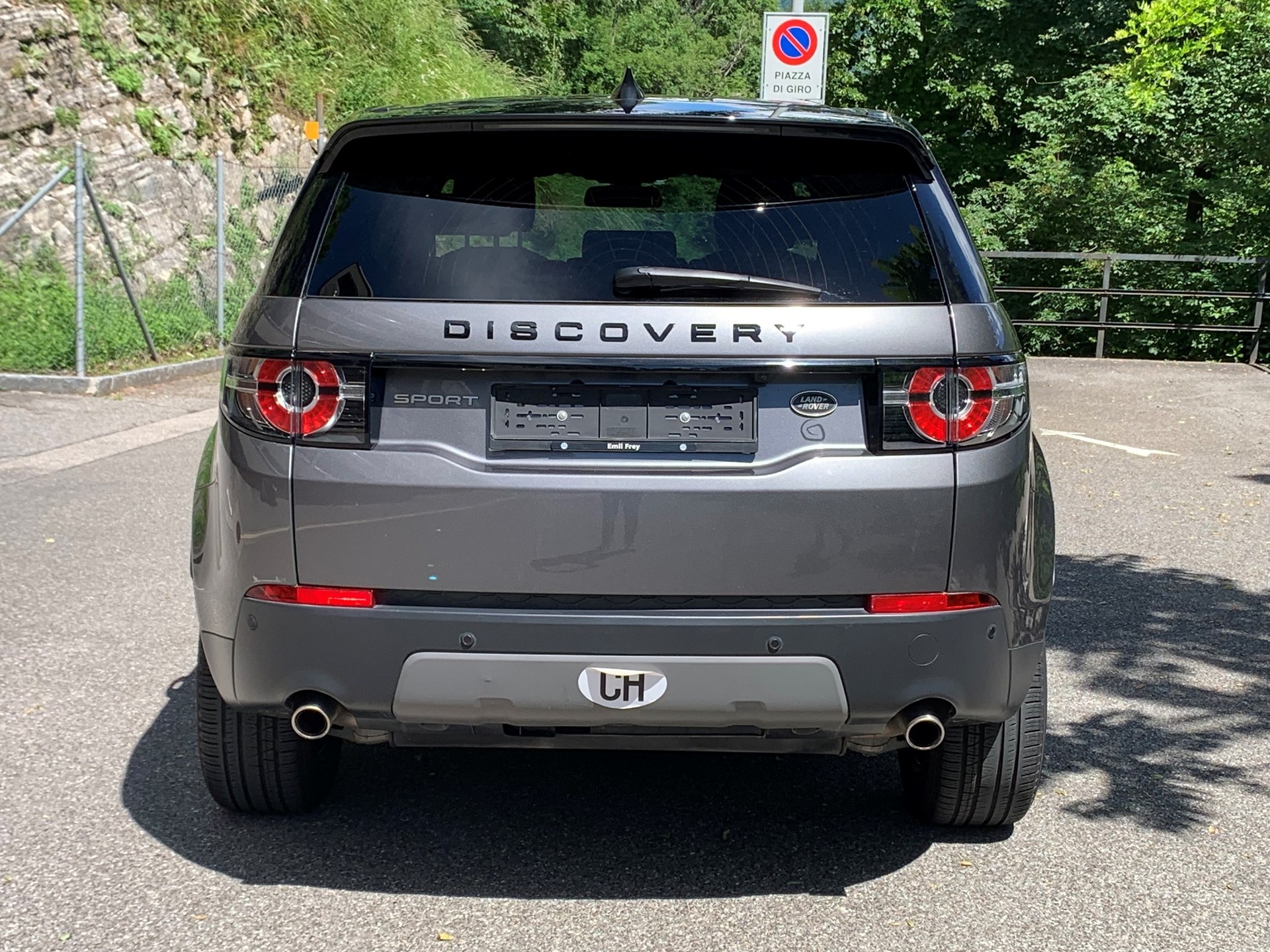 LAND ROVER Discovery Sport 2.0 TD4 SE-image-5