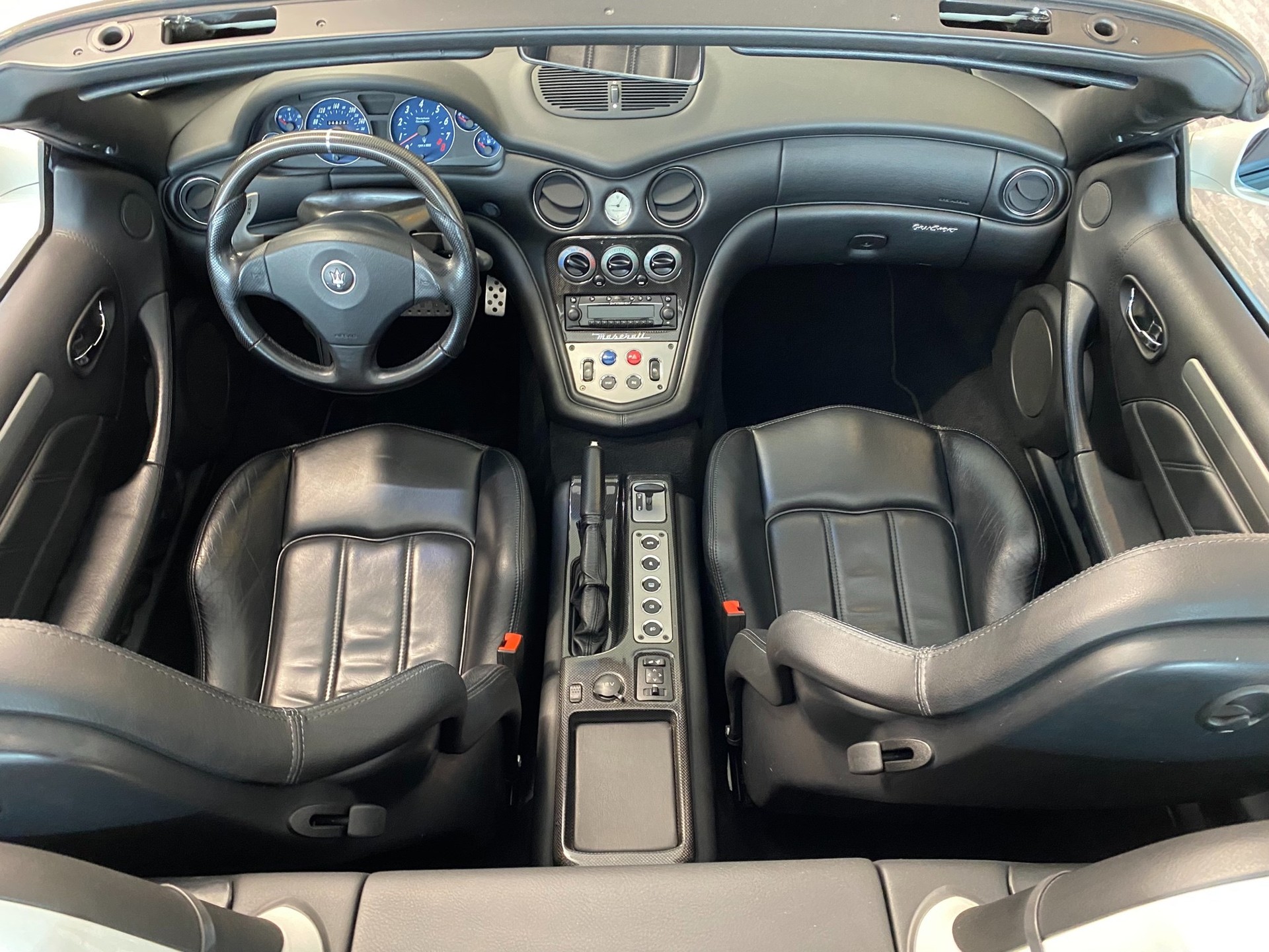MASERATI Spyder GranSport-image-2
