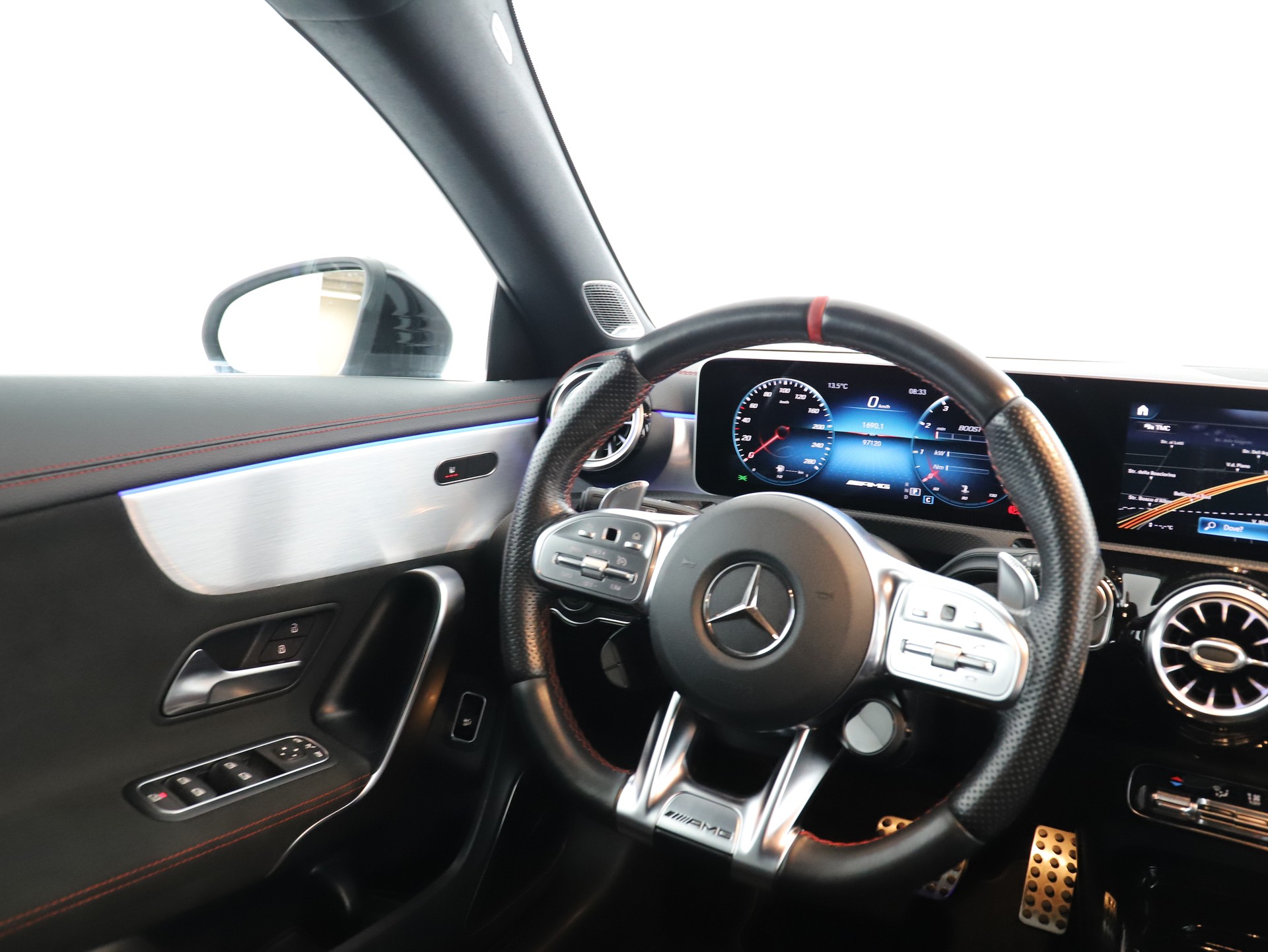 MERCEDES-BENZ CLA SB 35 AMG 4Matic-image-11