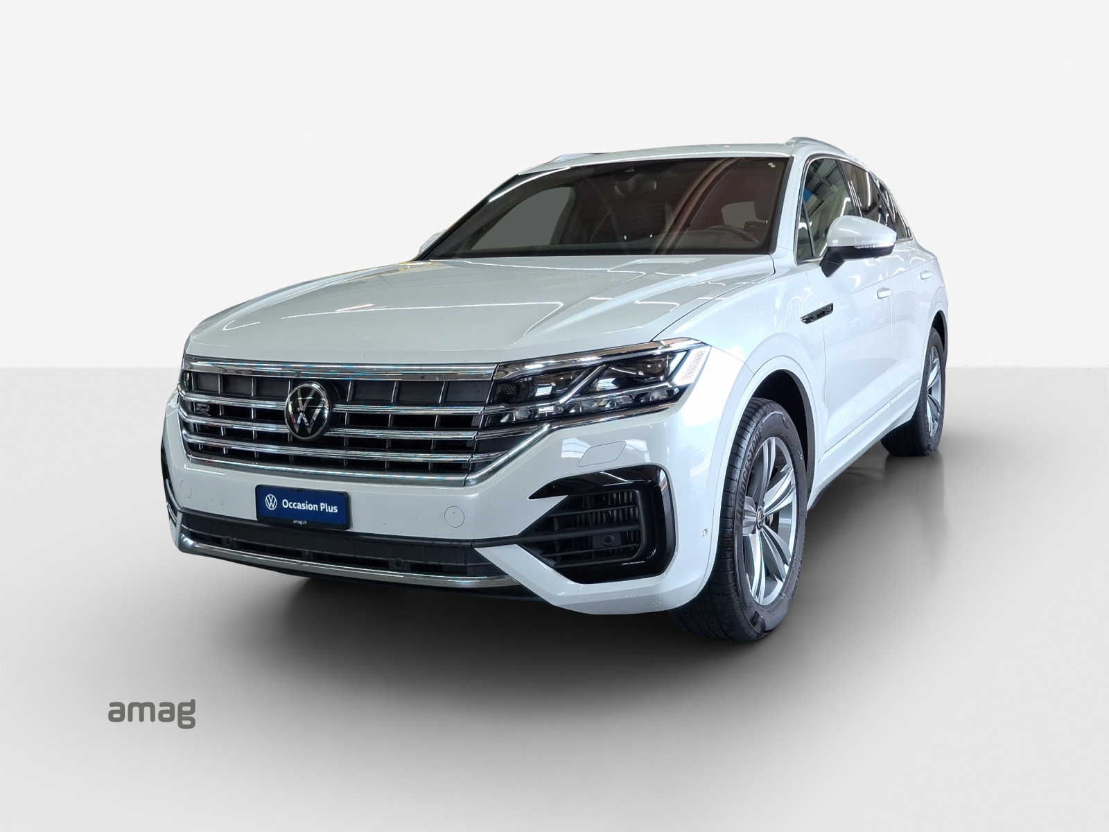 VW Touareg 3.0 TSI R-Line Tiptronic-image-0