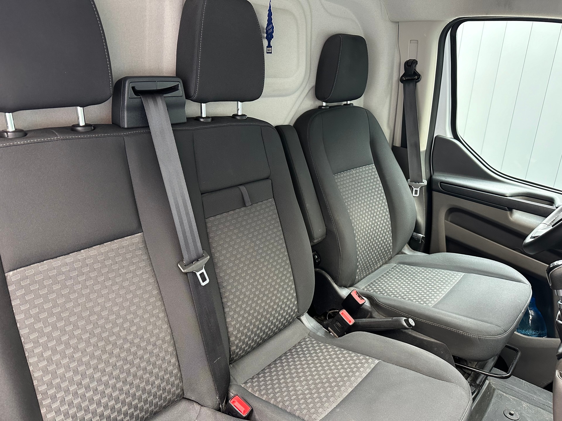 FORD Transit Custom Van 280 L1H1 Trend A-image-7