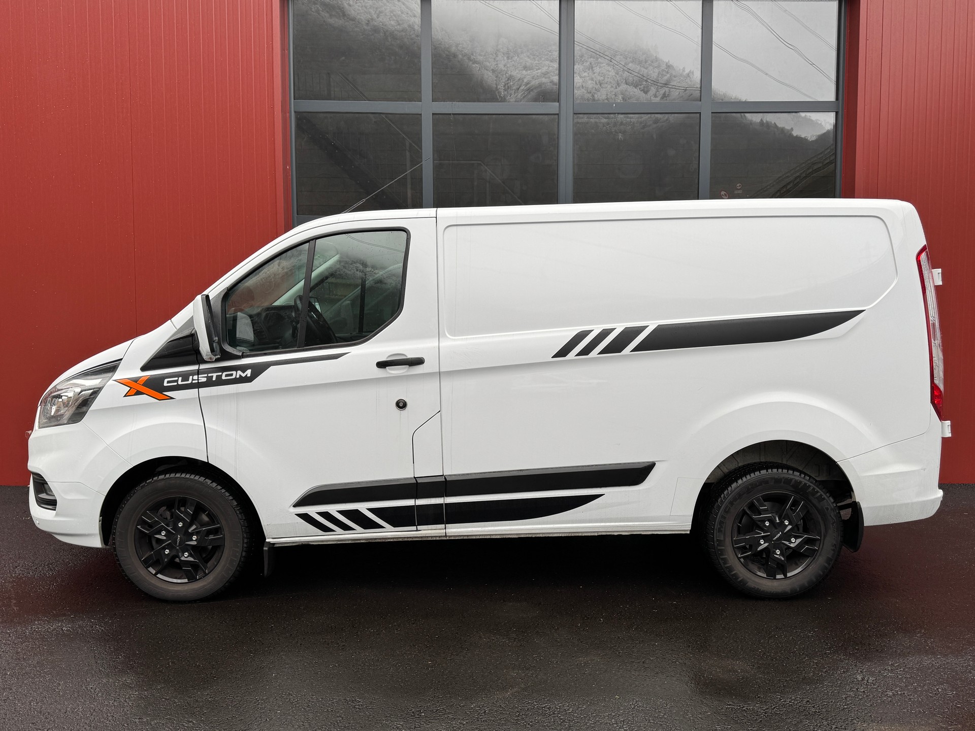 FORD Transit Custom Van 280 L1H1 Trend A-image-1