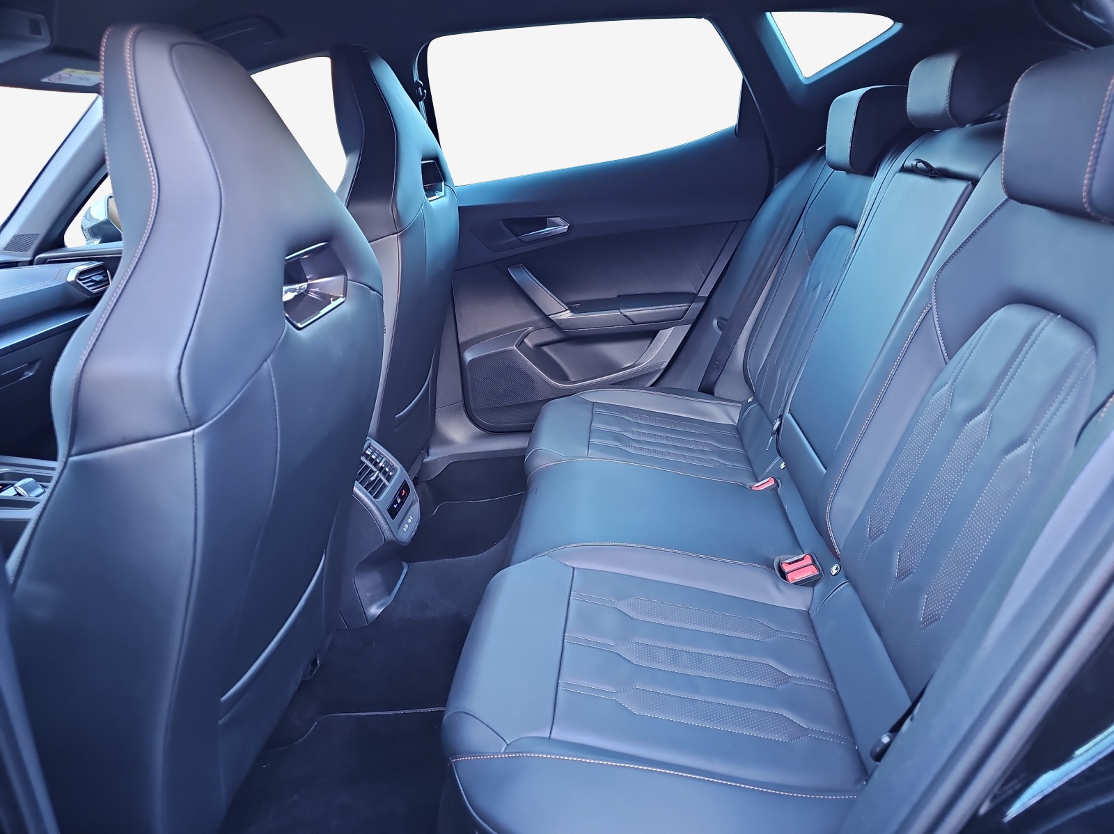 CUPRA Formentor 1.4 e-HYBRID pHEV VZ DSG-image-11