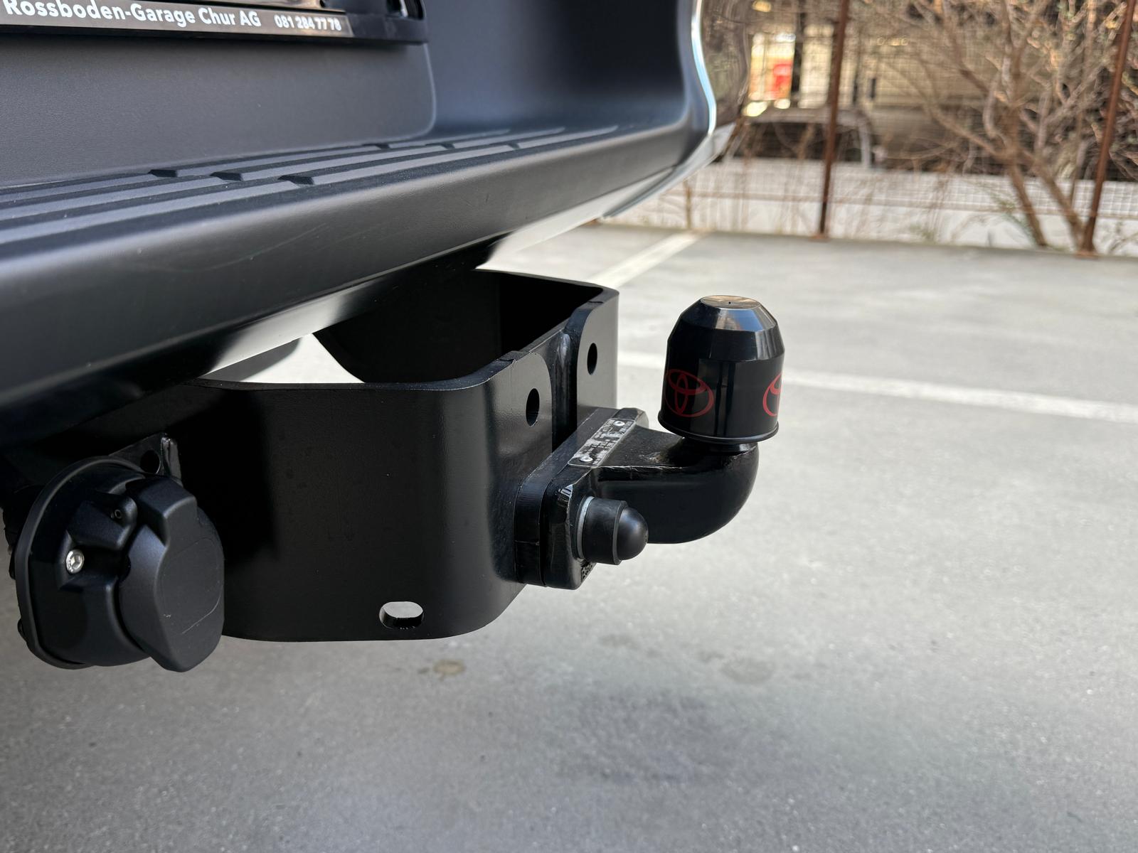 TOYOTA Hilux 2.4D-4D Style Double Cab 4x4 A-image-7