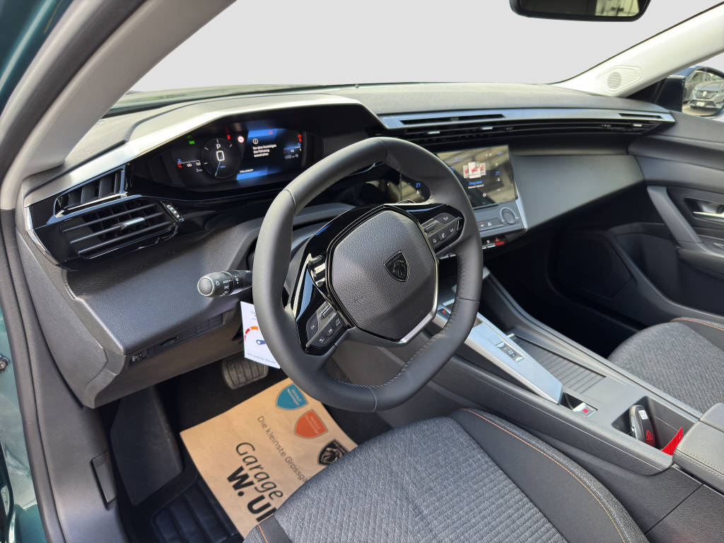 PEUGEOT 308 SW 1.2 Hybrid Style-image-10