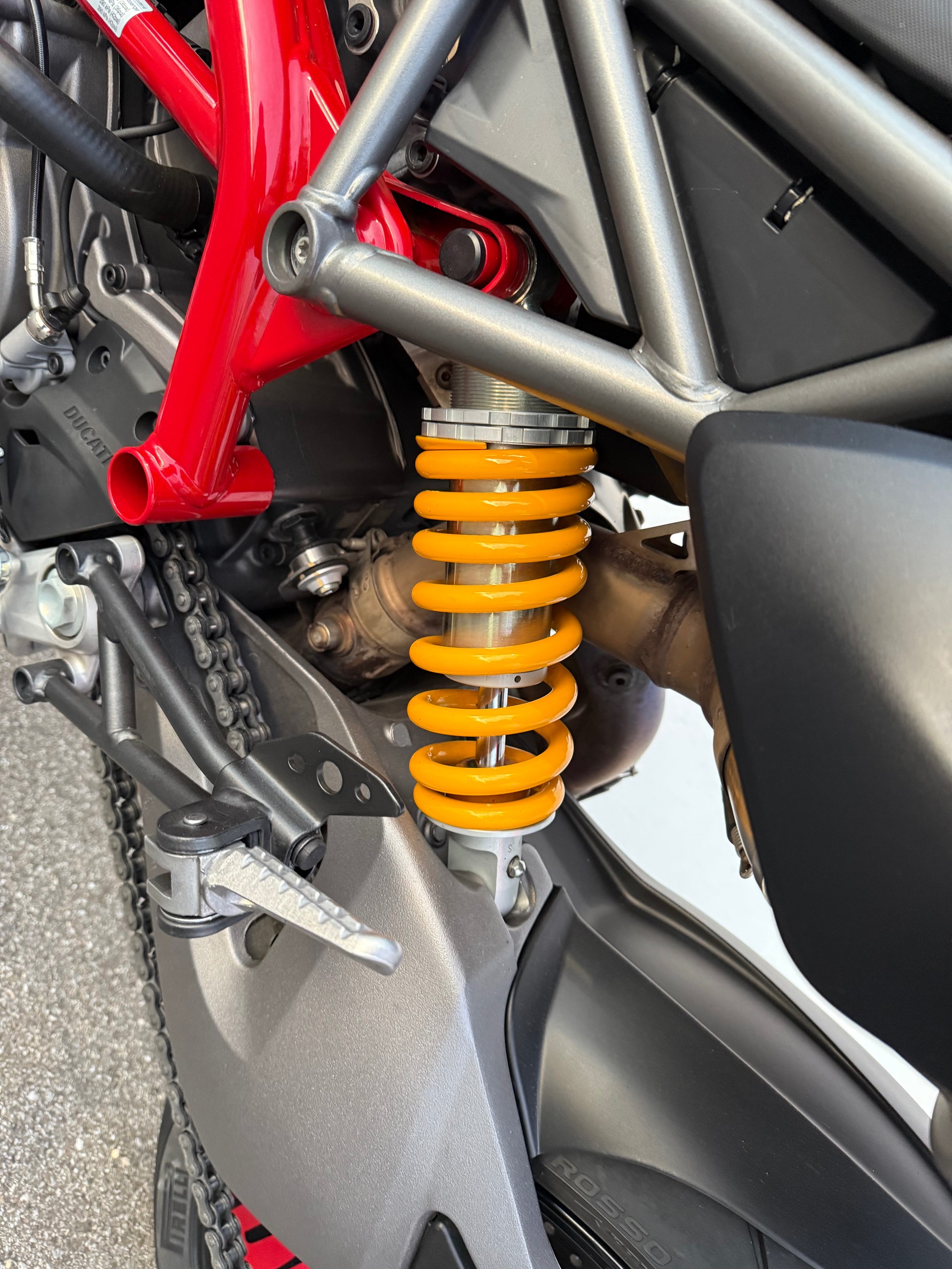 DUCATI Hypermotard 950-image-6
