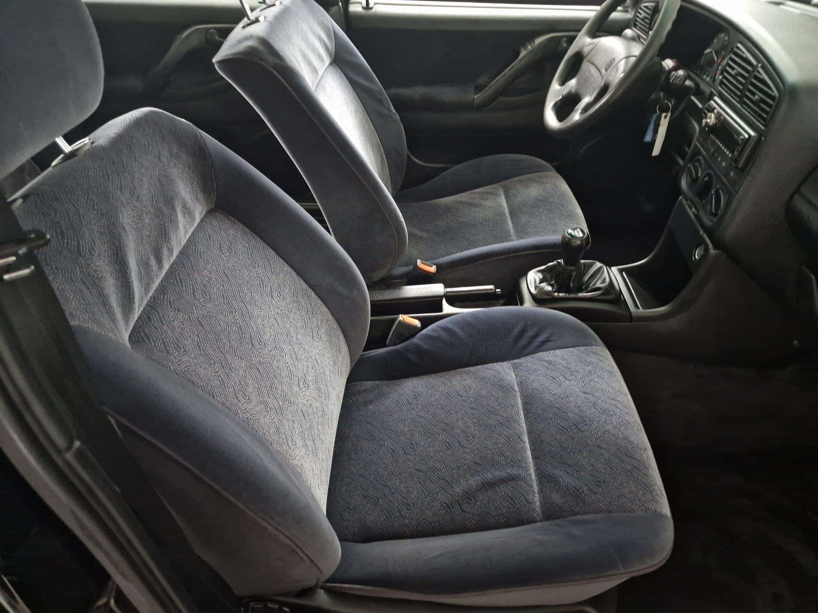 VW Passat Variant 2900 VR6 syncro Exclusiv-image-13