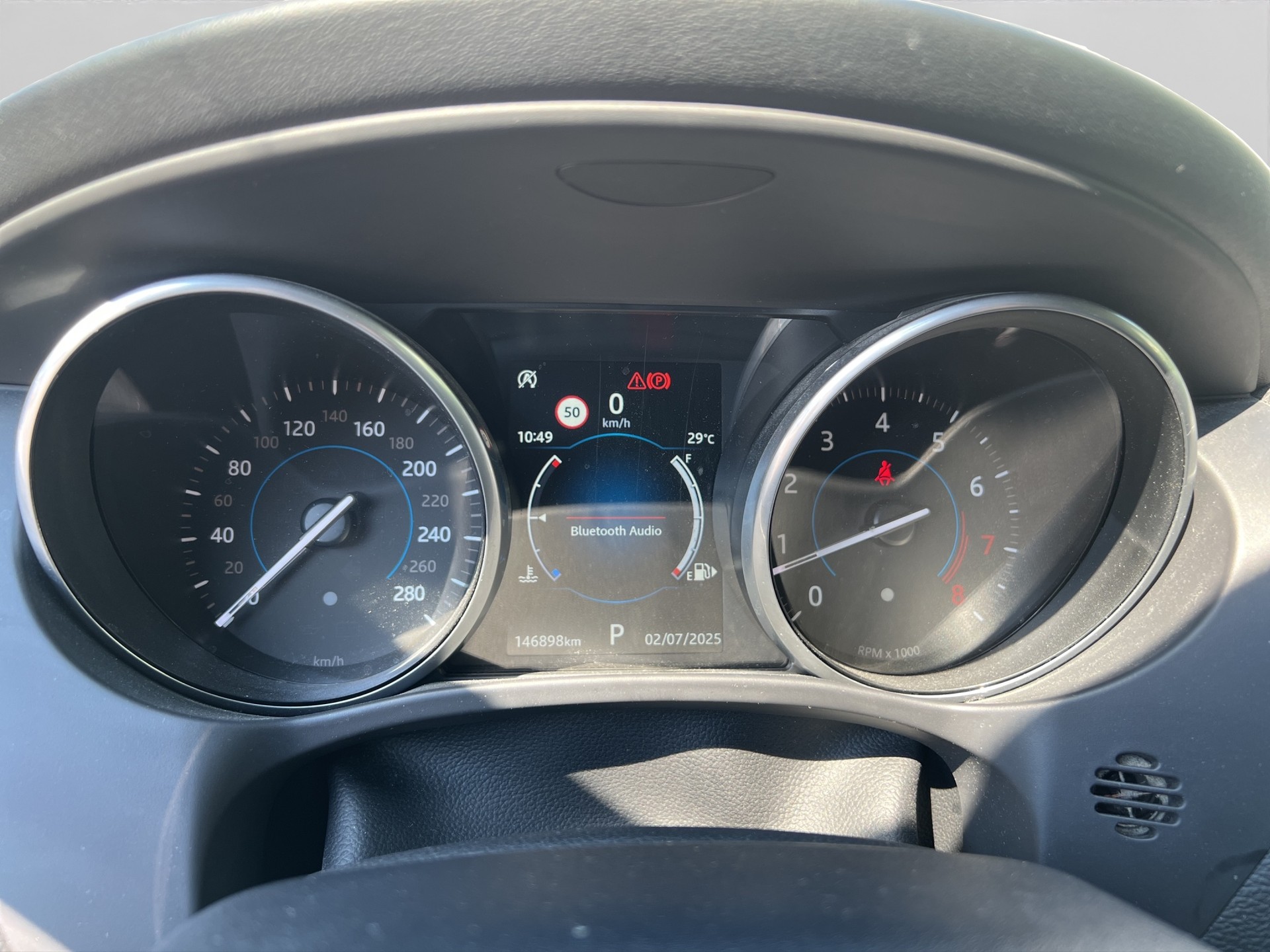 JAGUAR F-Pace 25t 2.0 Pure AWD Automatik-image-14