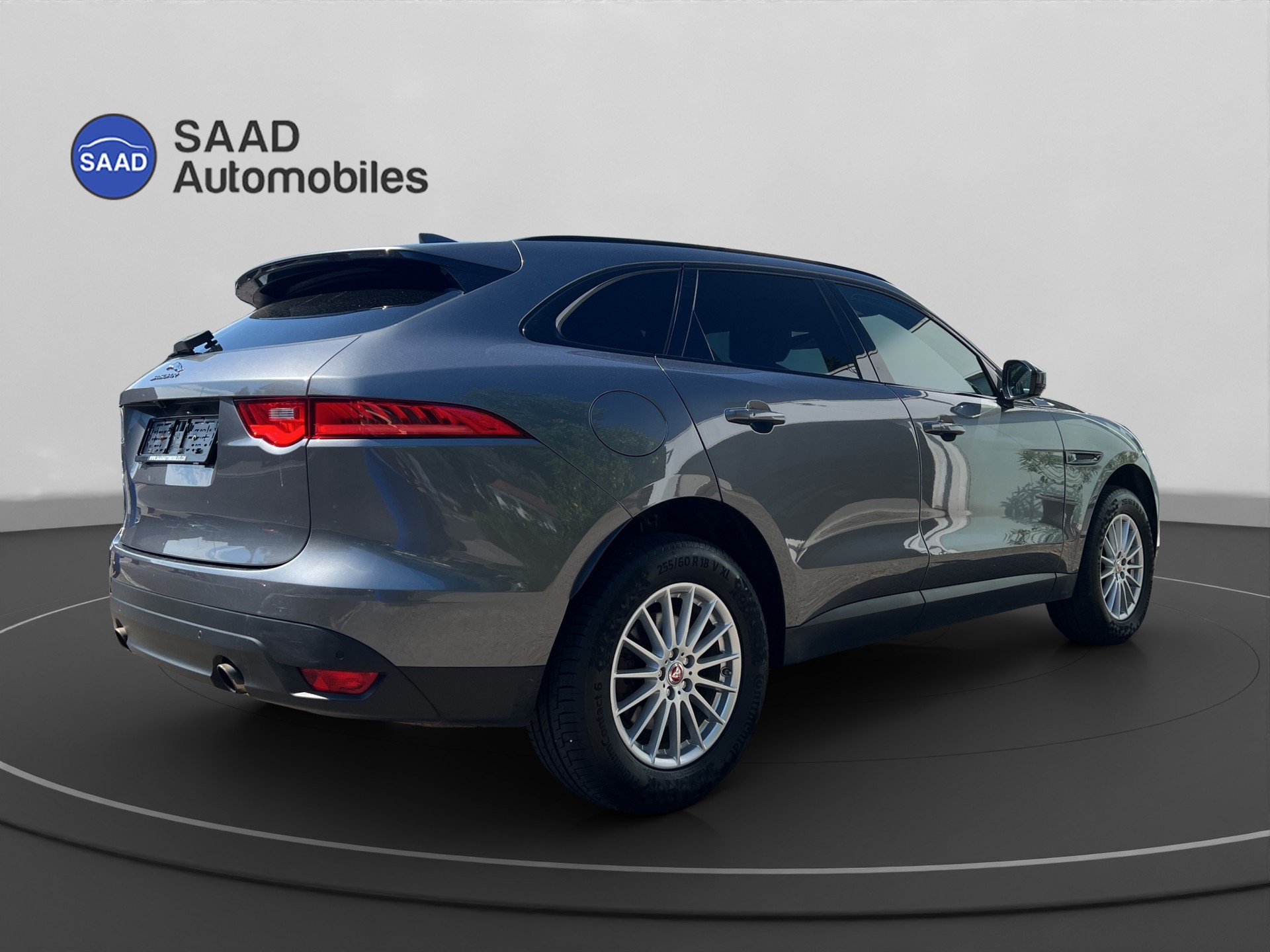 JAGUAR F-Pace 25t 2.0 Pure AWD Automatik-image-5