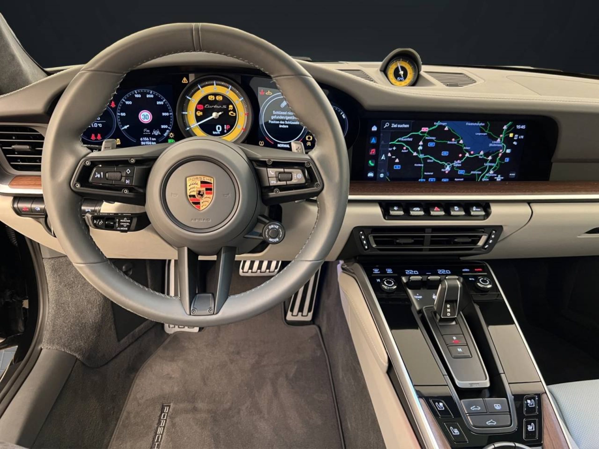 PORSCHE 911 Turbo S-image-9