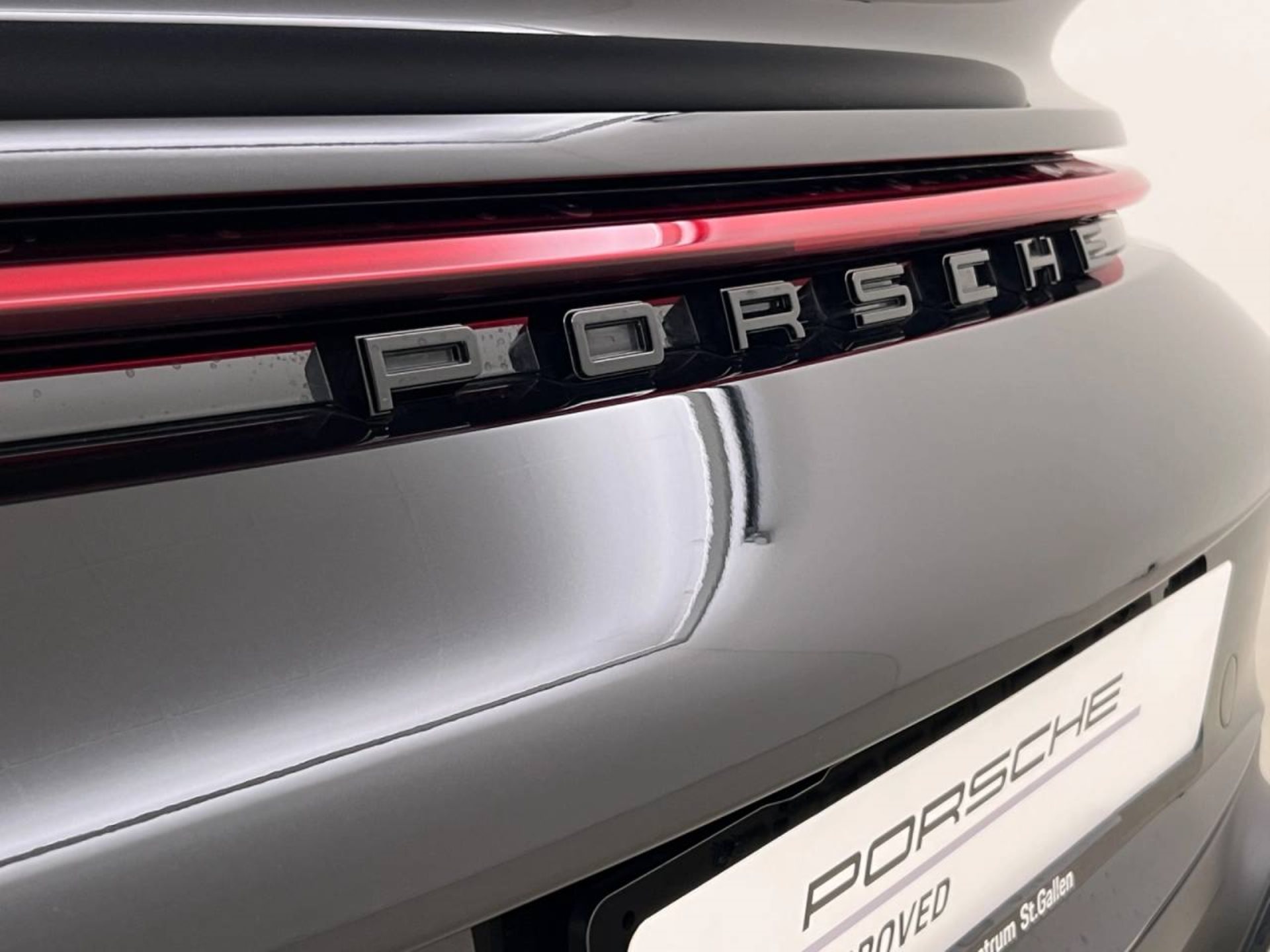 PORSCHE 911 Turbo S-image-7
