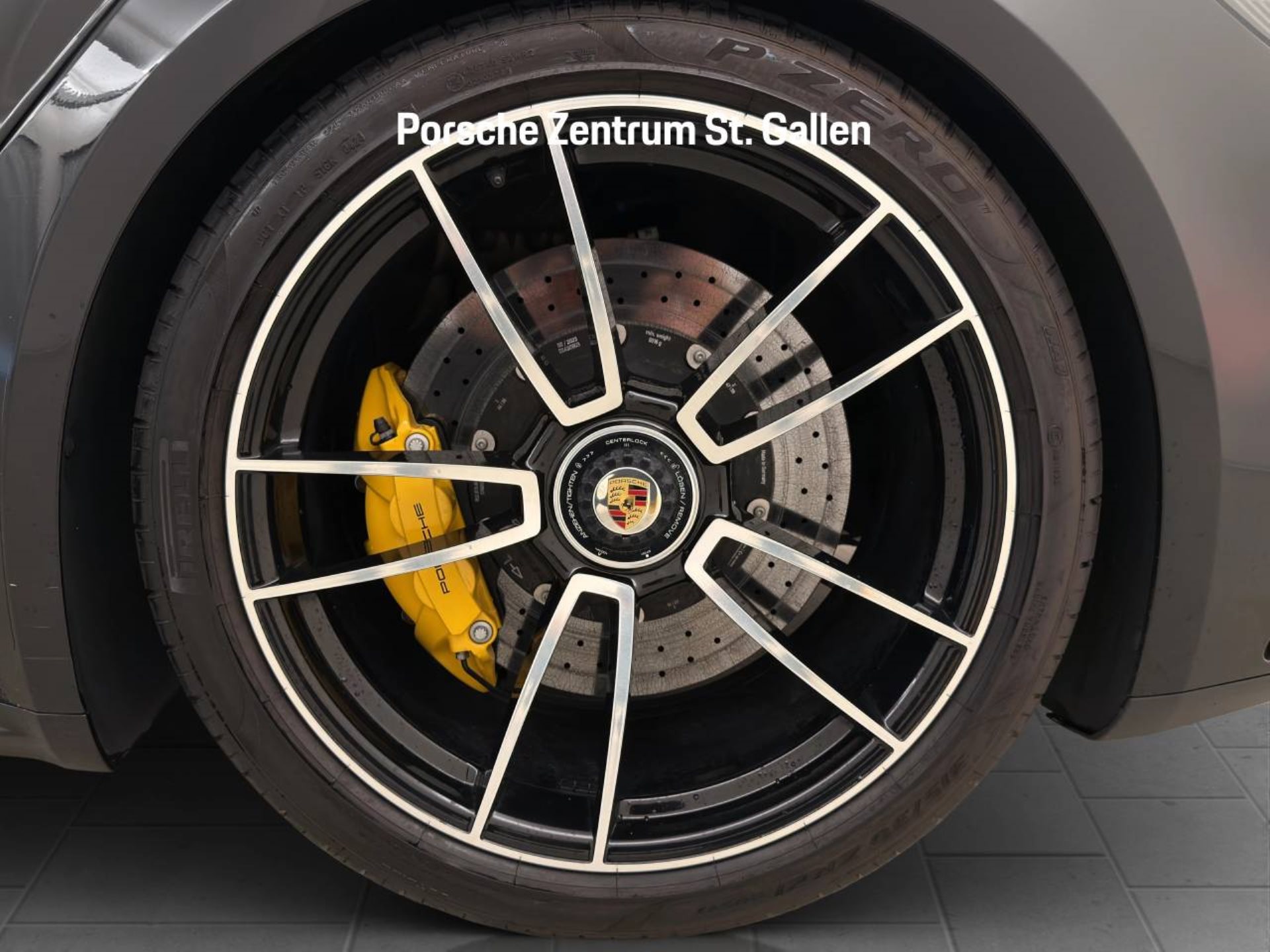 PORSCHE 911 Turbo S-image-11