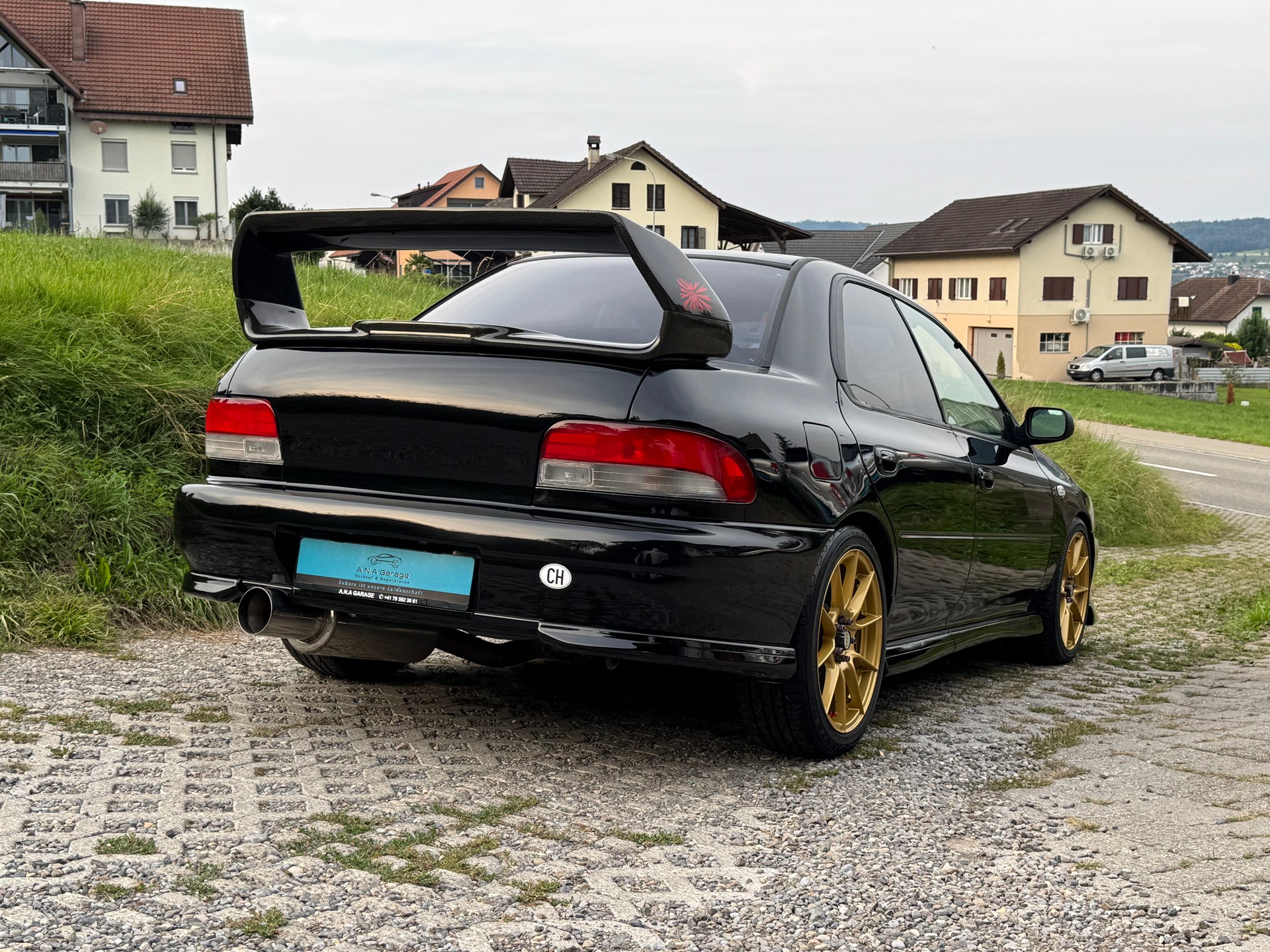 SUBARU Impreza 2.0 Turbo-image-3